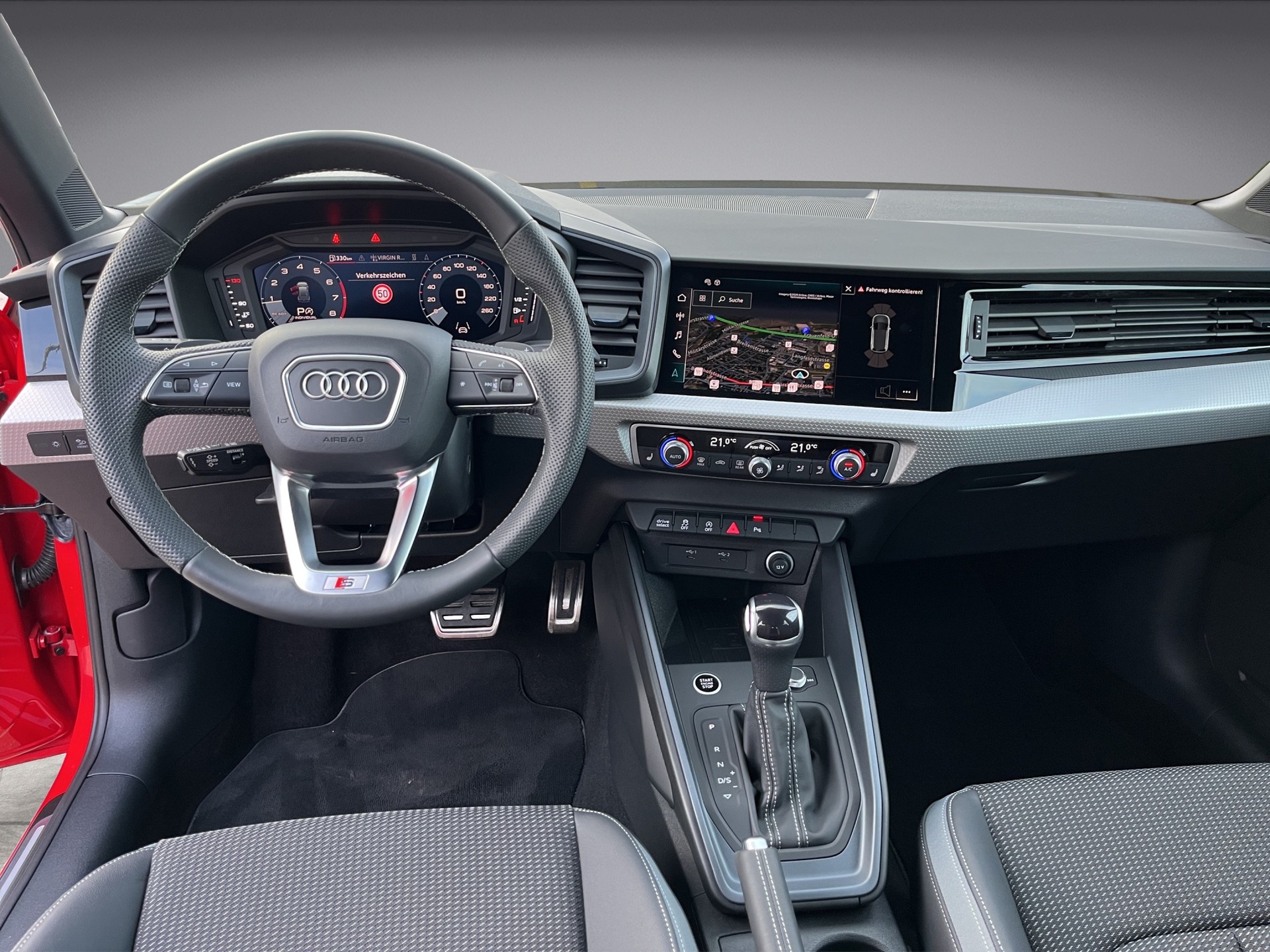 AUDI A1 Sportback 40 TFSI S Line S-tronic*Red/Black, (5-Jahre Garantie)-image-12