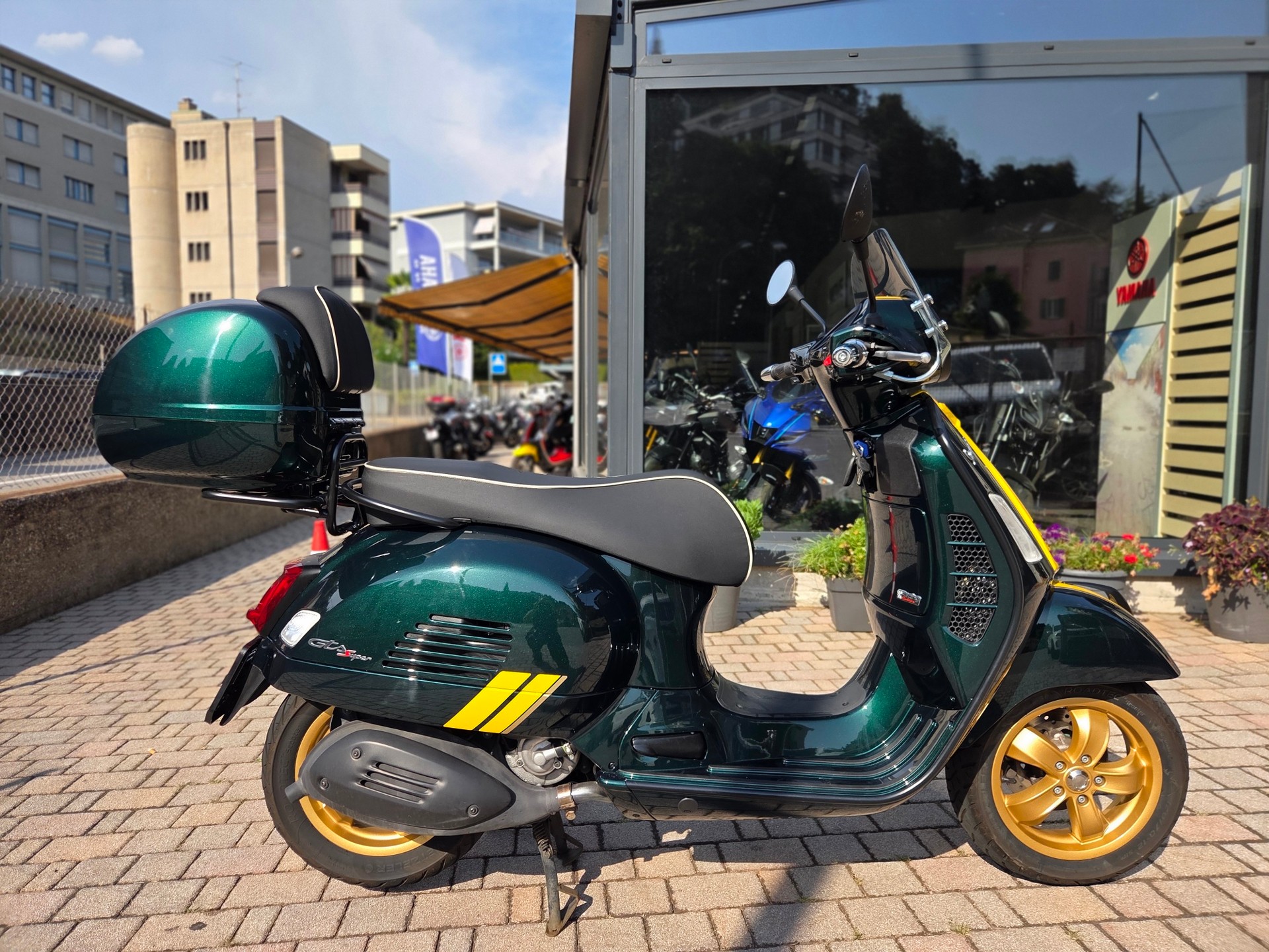 PIAGGIO racing Sixties
