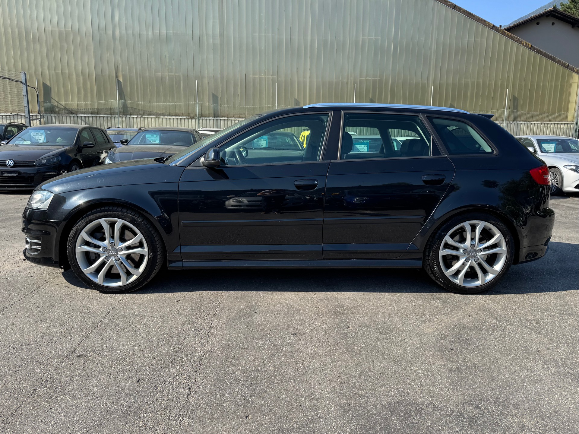 AUDI S3 Sportback 2.0 TFSI quattro S-tronic-image-6
