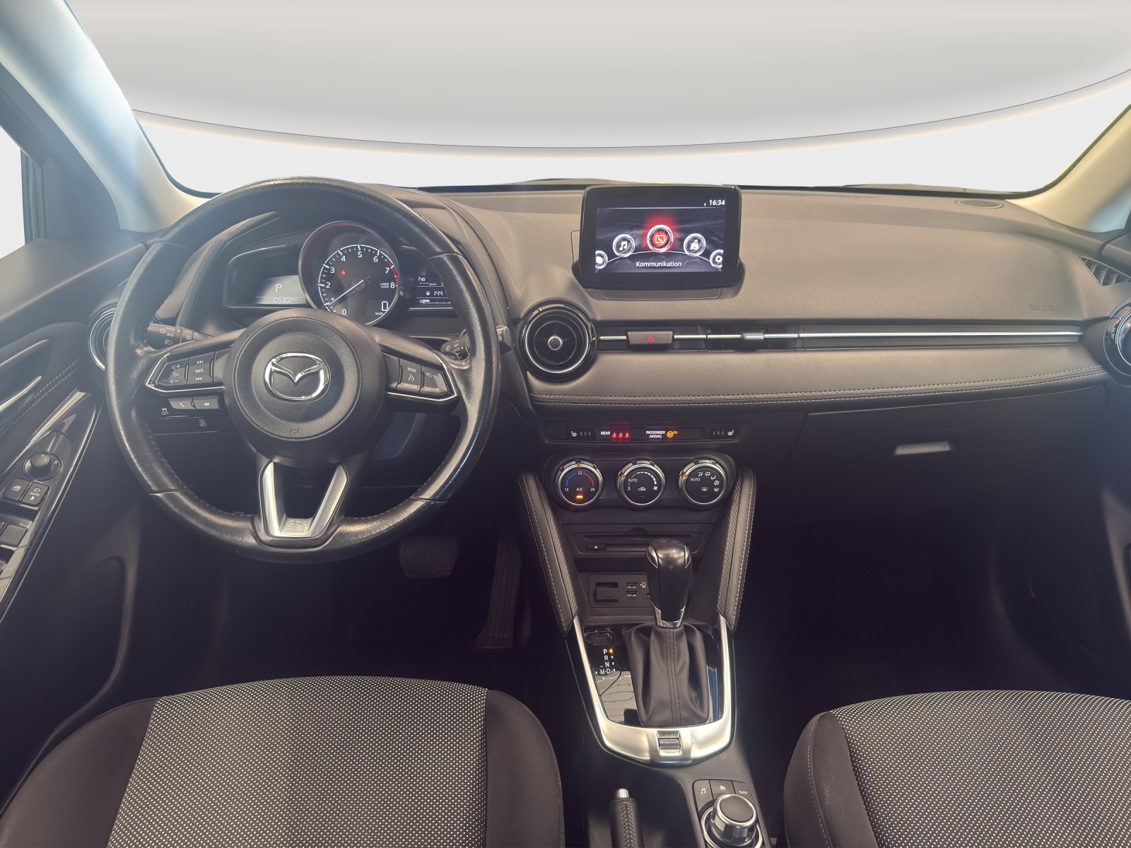 MAZDA 2 1.5 90 Revolution-image-11