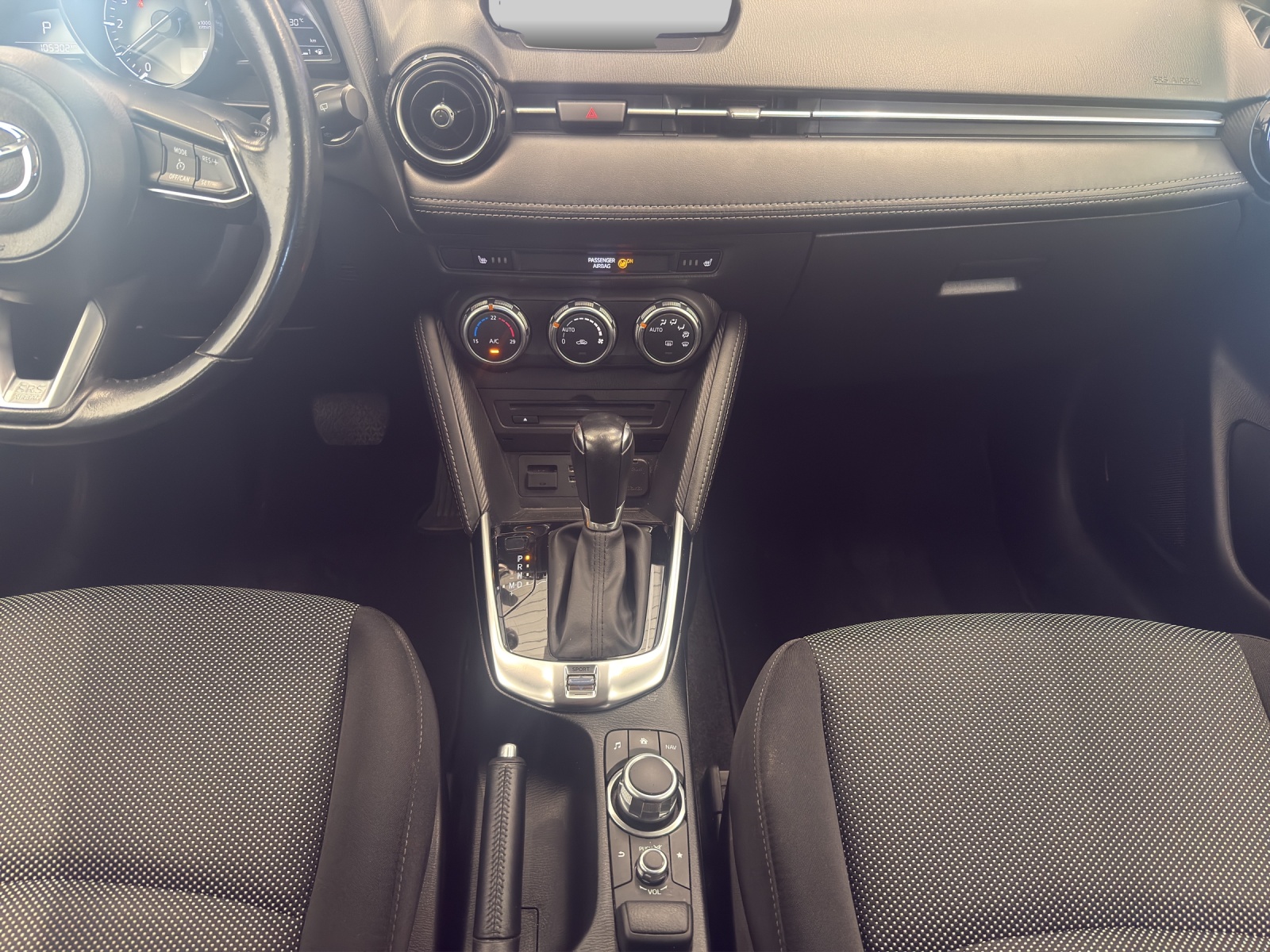 MAZDA 2 1.5 90 Revolution-image-13