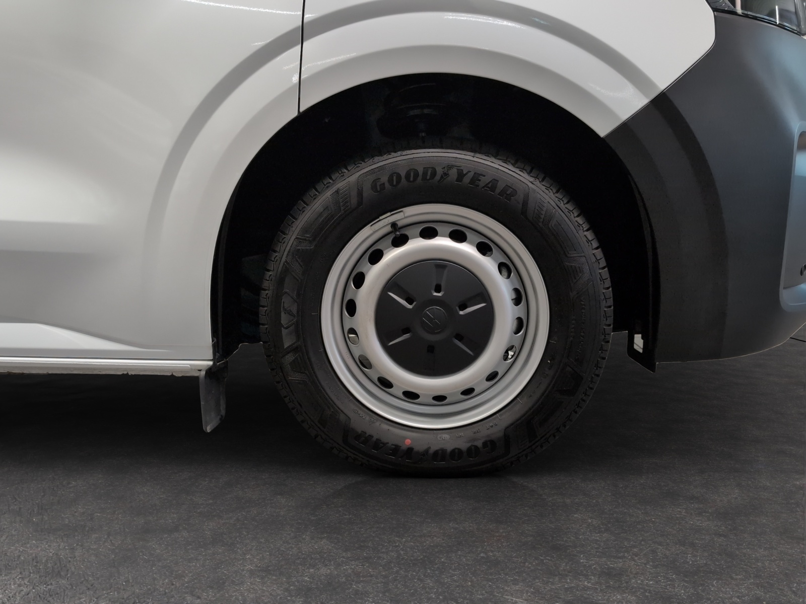 VW Transporter 2.0 TDI Automat 4Motion-image-4