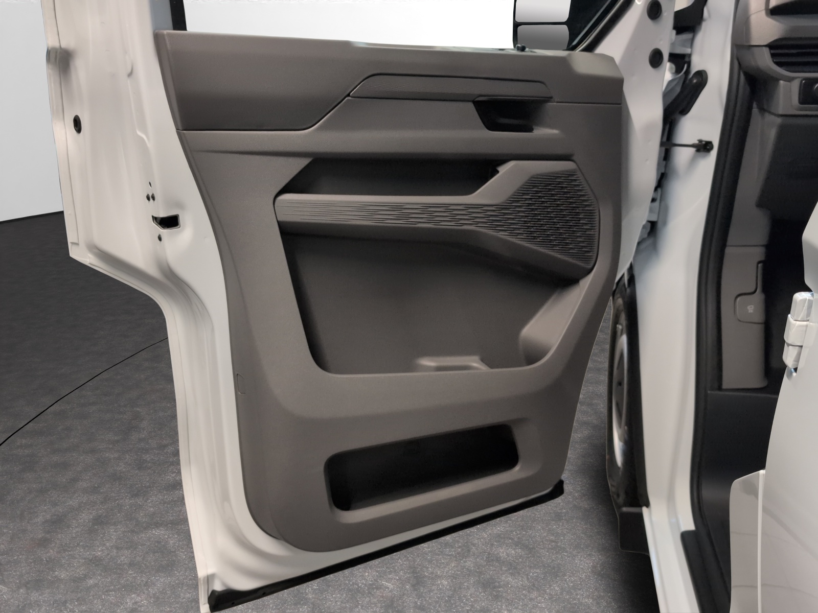 VW Transporter 2.0 TDI Automat 4Motion-image-13