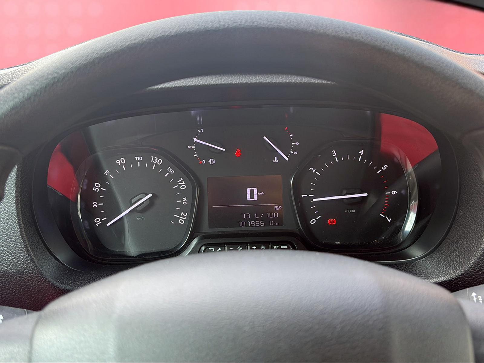 PEUGEOT Traveller Compact 2.0 BlueHDi 140 Active S/S-image-5