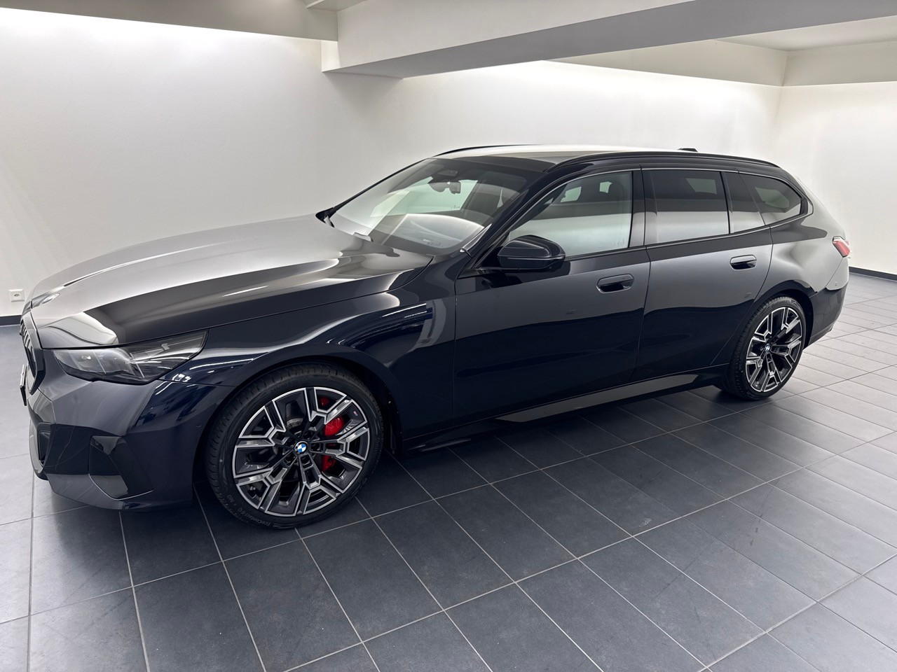 BMW 540d xDr 48V Tour M.S.Pro ''inkl. AHK & Standheizung''-image-17
