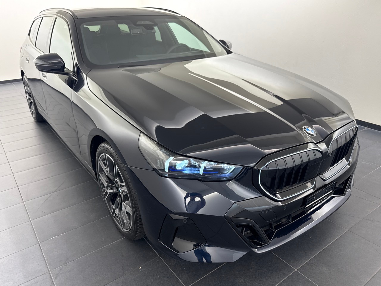 BMW 540d xDr 48V Tour M.S.Pro ''inkl. AHK & Standheizung''-image-3