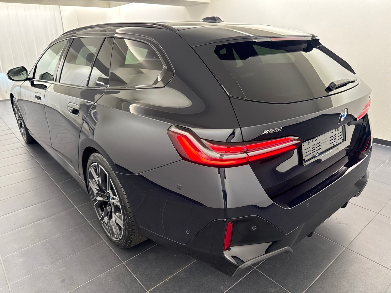BMW 540d xDr 48V Tour M.S.Pro ''inkl. AHK & Standheizung''-image-1