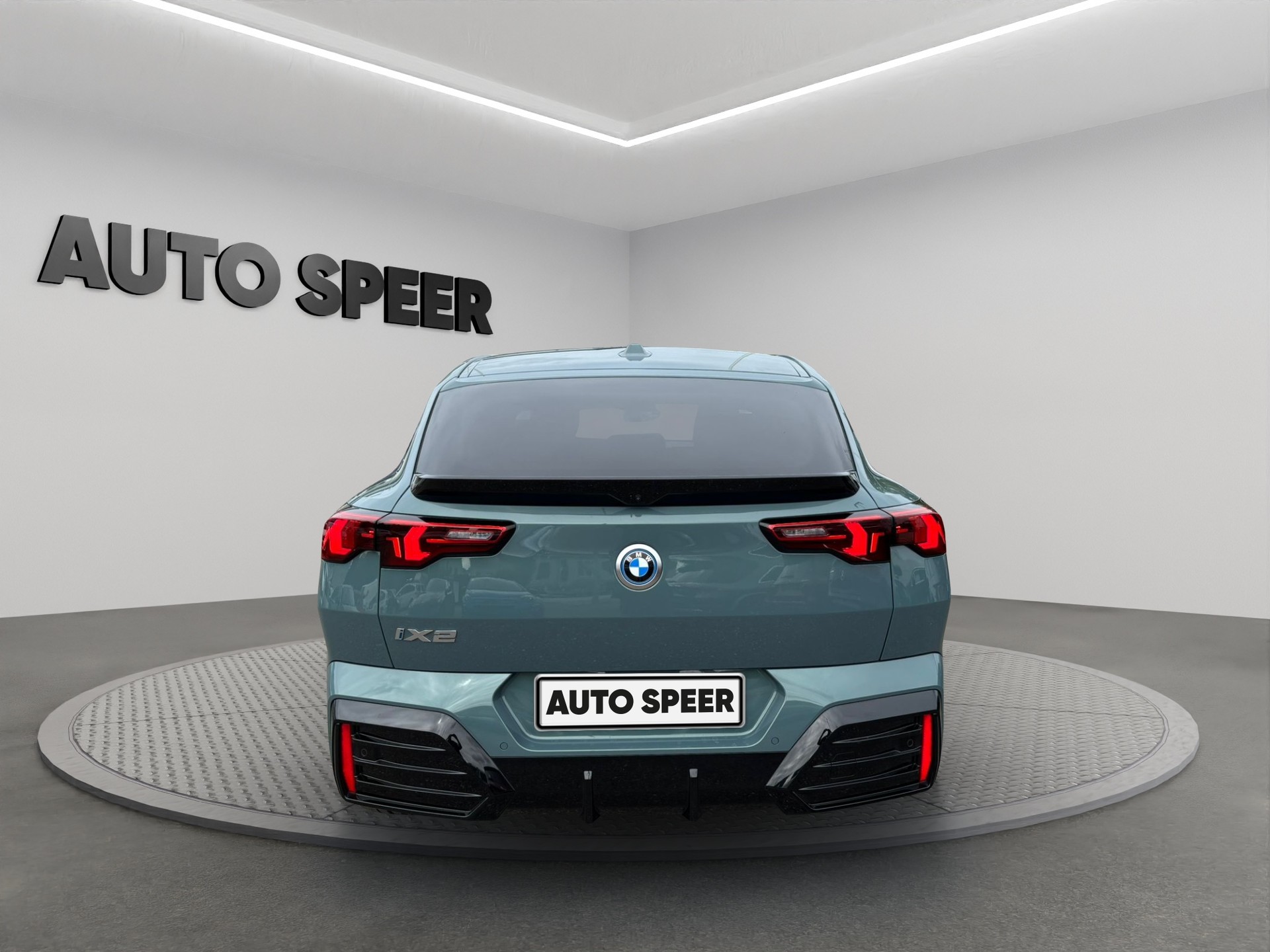 BMW iX2 xDrive30 M Sport | Elektro | Panorama | Driving Assist Pro | CH Schweizer Fahrzeug - Werksgarantie und Gratisservice-image-5