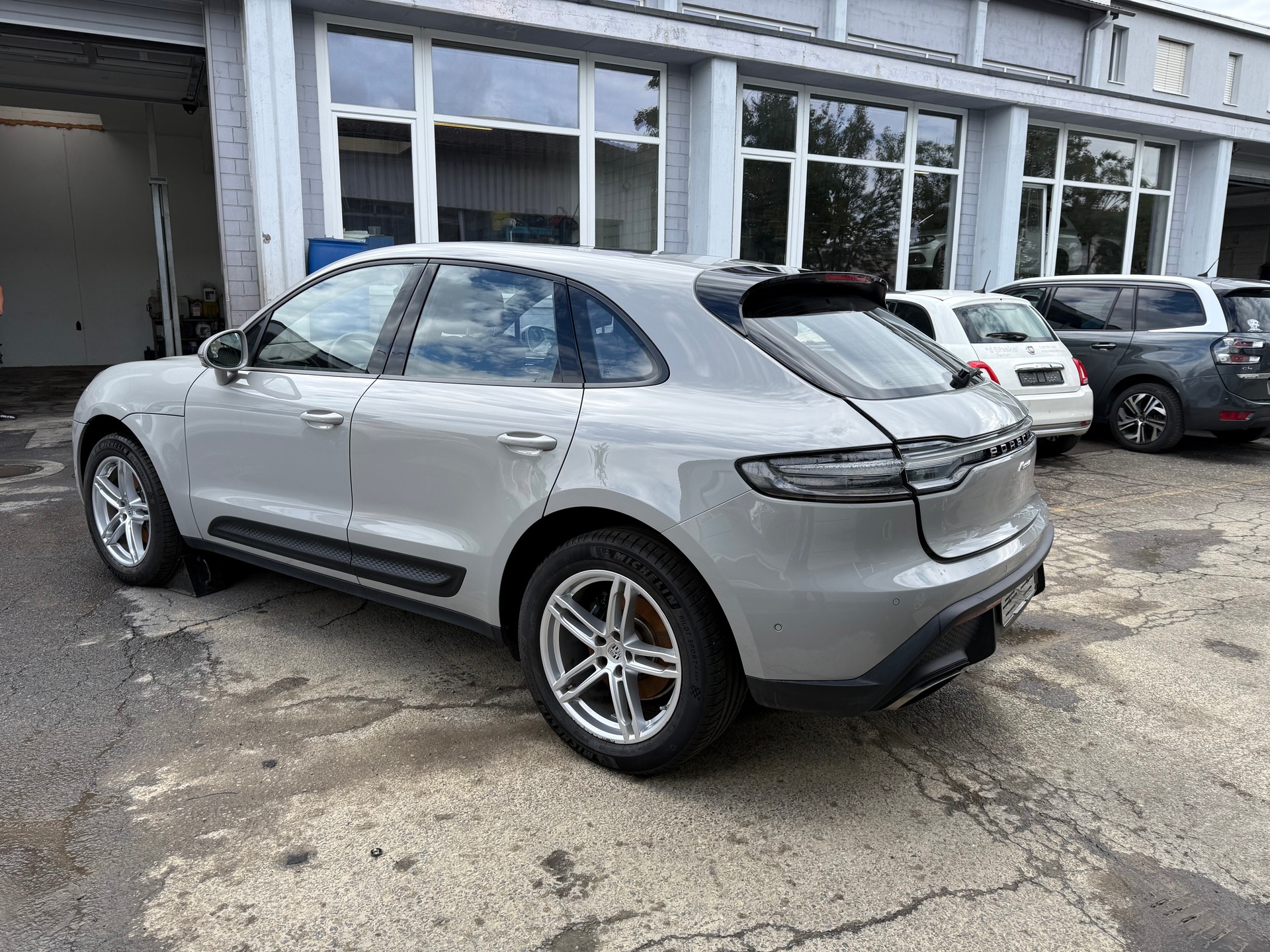 PORSCHE Macan T PDK-image-4