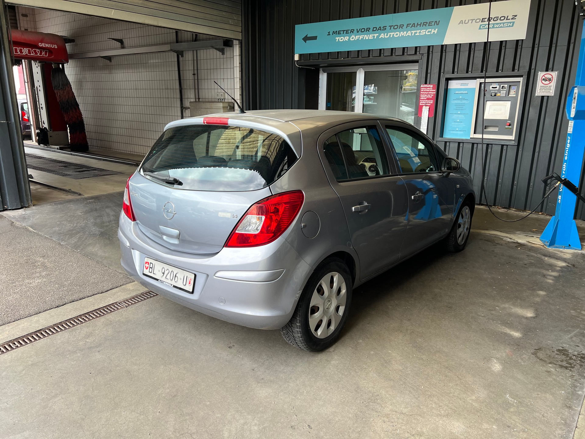 OPEL Corsa 1.4 TP Enjoy-image-3