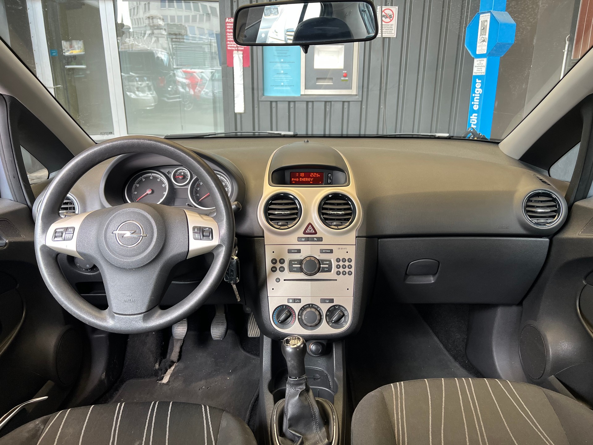 OPEL Corsa 1.4 TP Enjoy-image-4