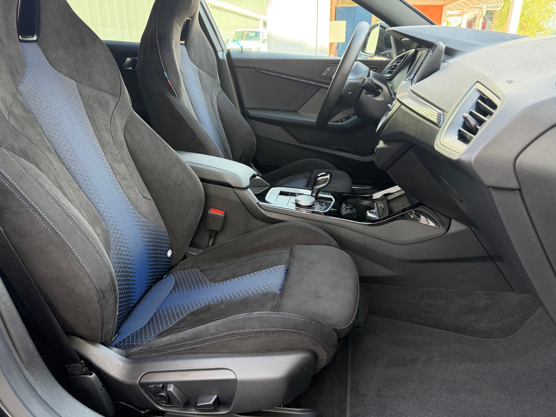 BMW 218i Gran Coupé M Sport Steptronic-image-16