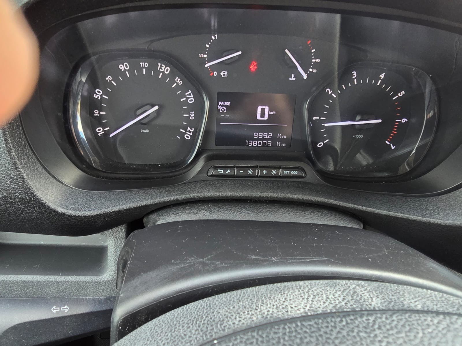 PEUGEOT Expert 2.0 BlueHDi 120 Active Standard-image-8