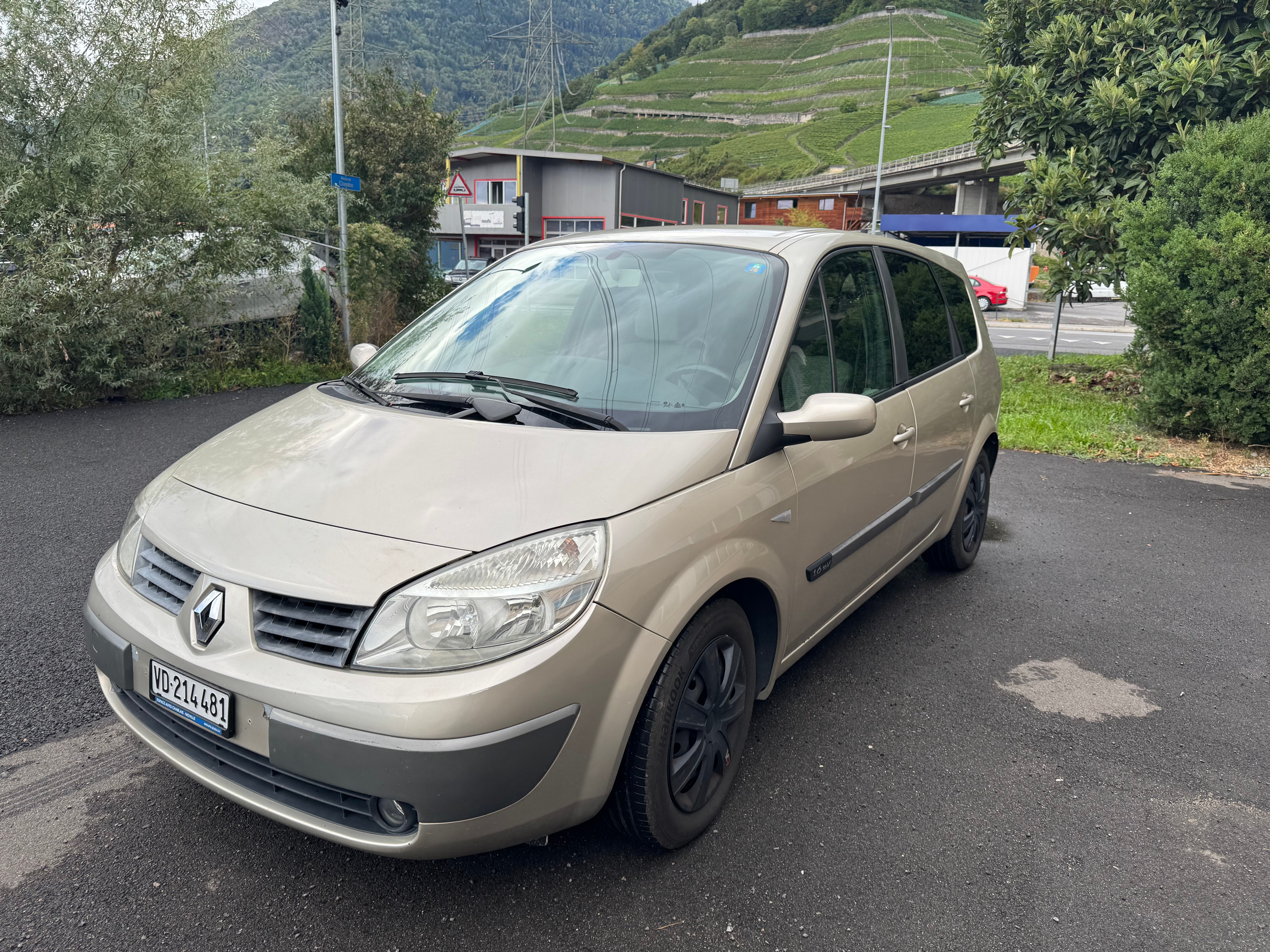 Car photo