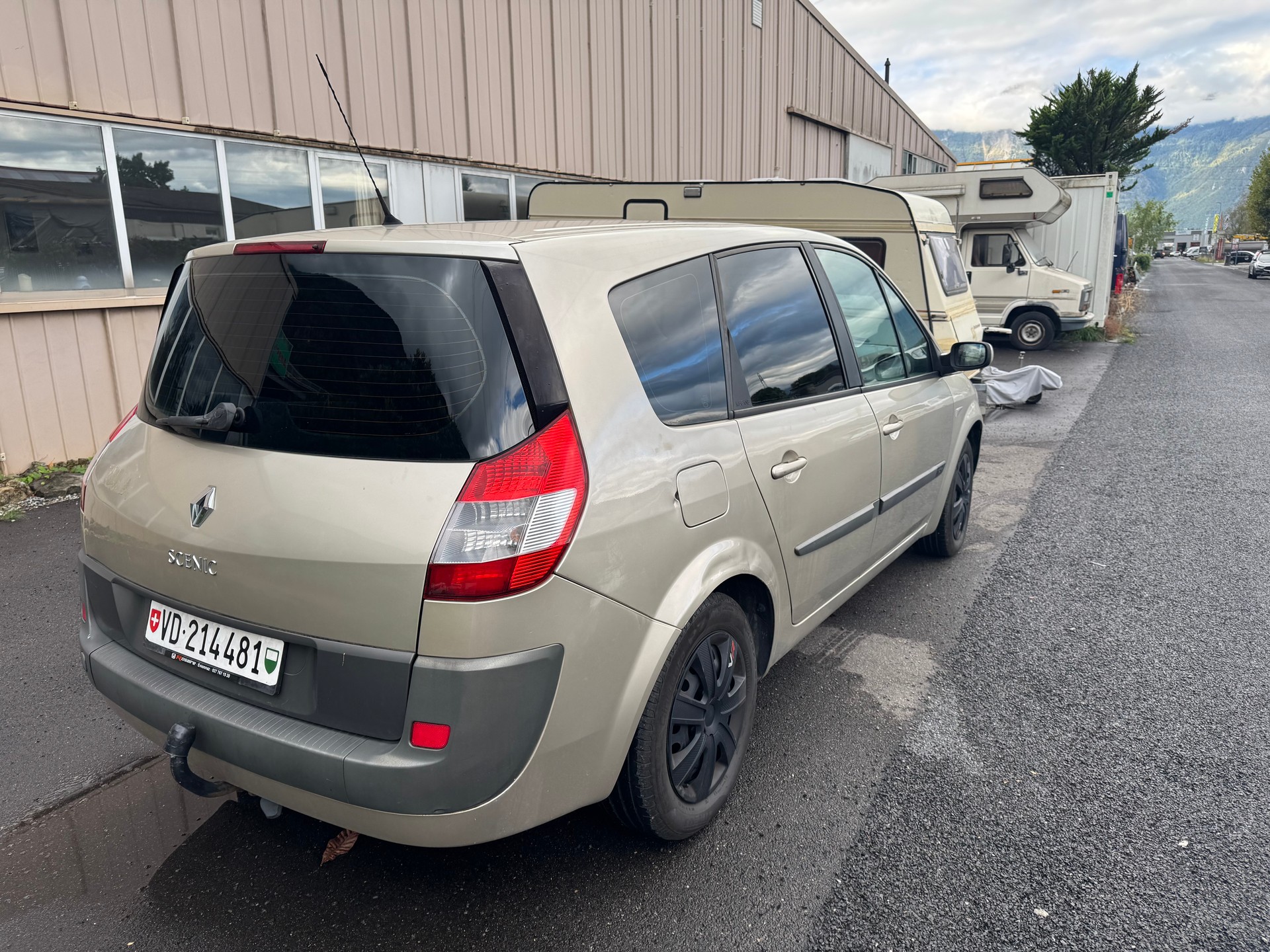 RENAULT SCENIC-image-2
