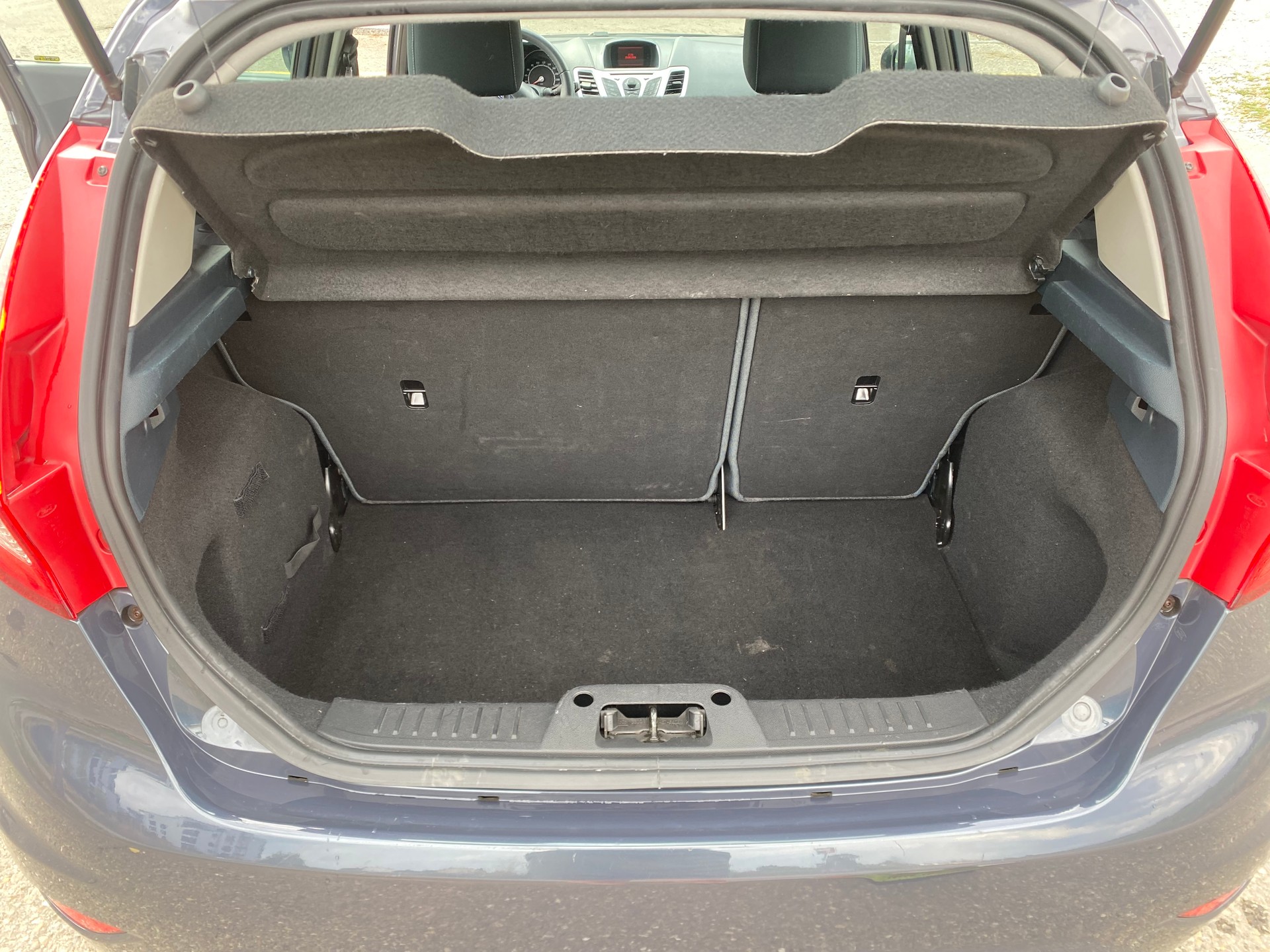 FORD FIESTA-image-4