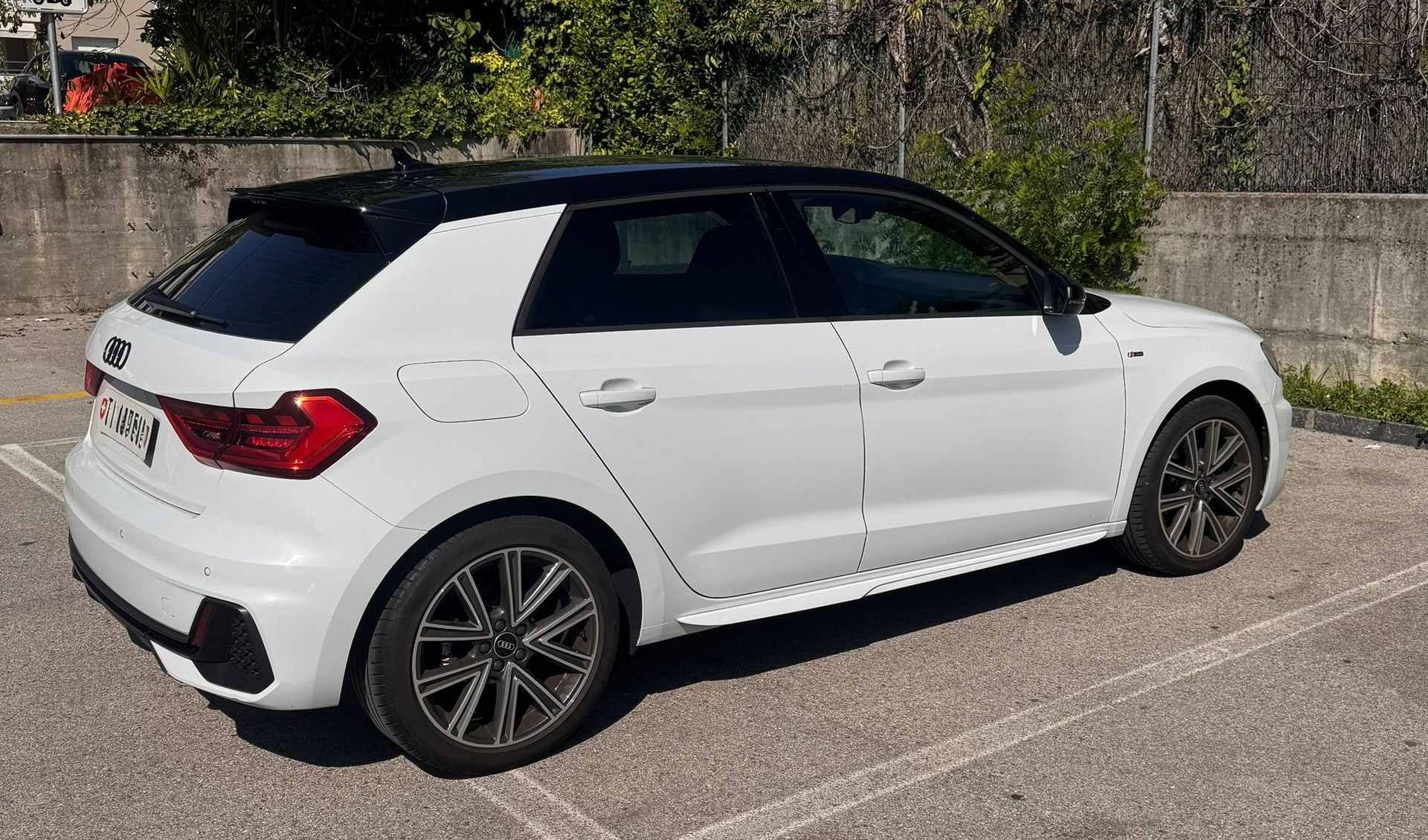 AUDI A1 Sportback 30 TFSI S Line Attraction S-tronic-image-1