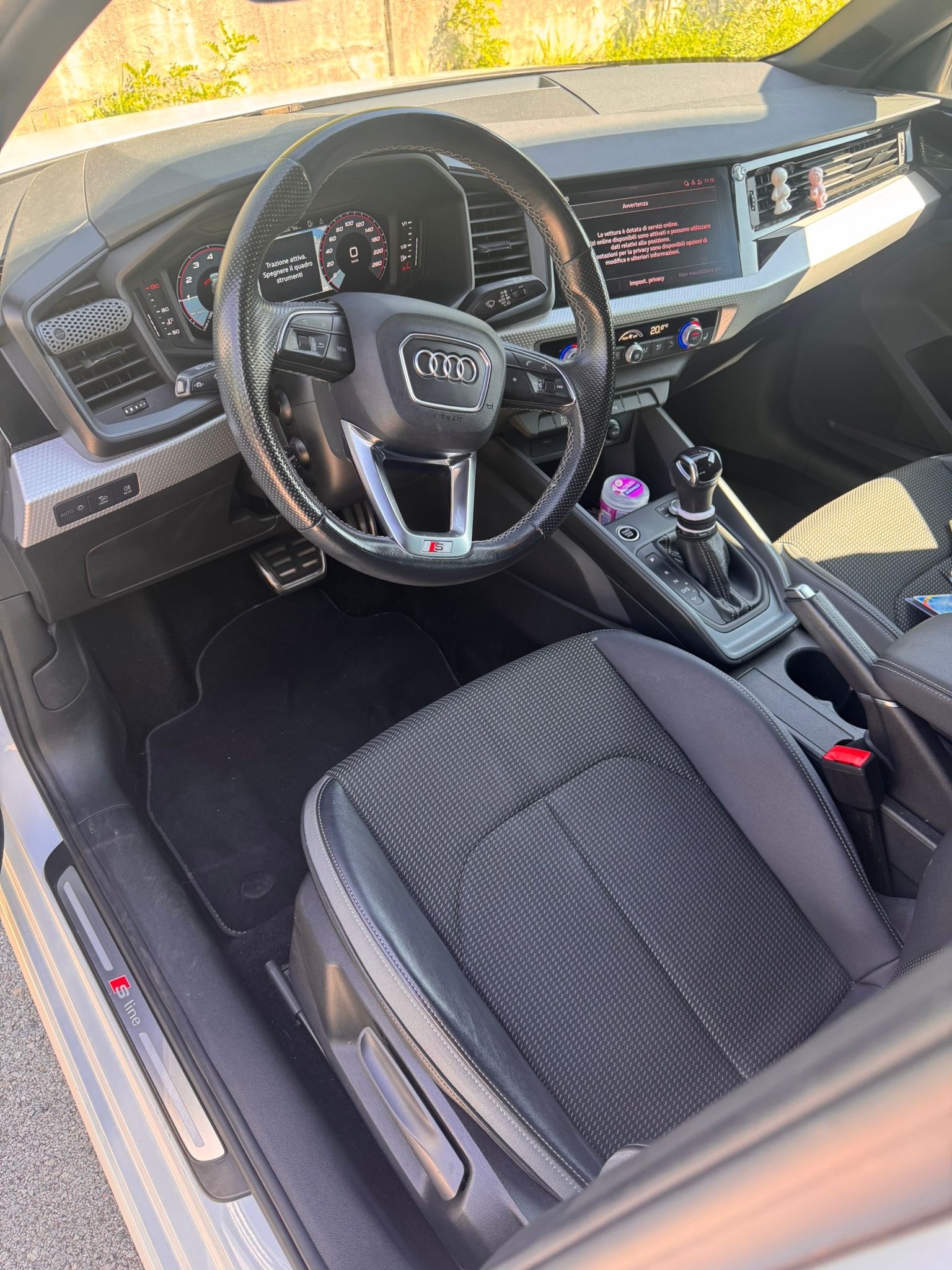 AUDI A1 Sportback 30 TFSI S Line Attraction S-tronic-image-4