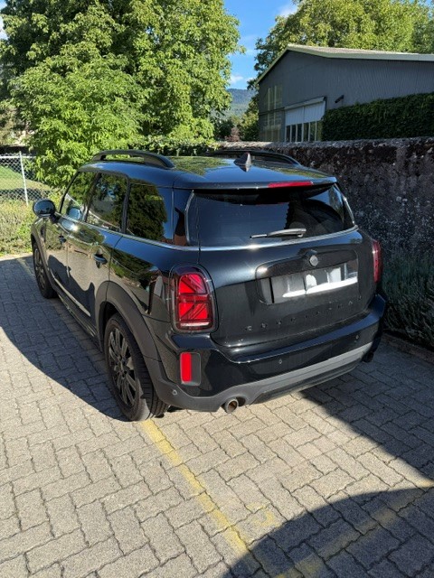MINI 2.0i Cooper S ALL4-image-1