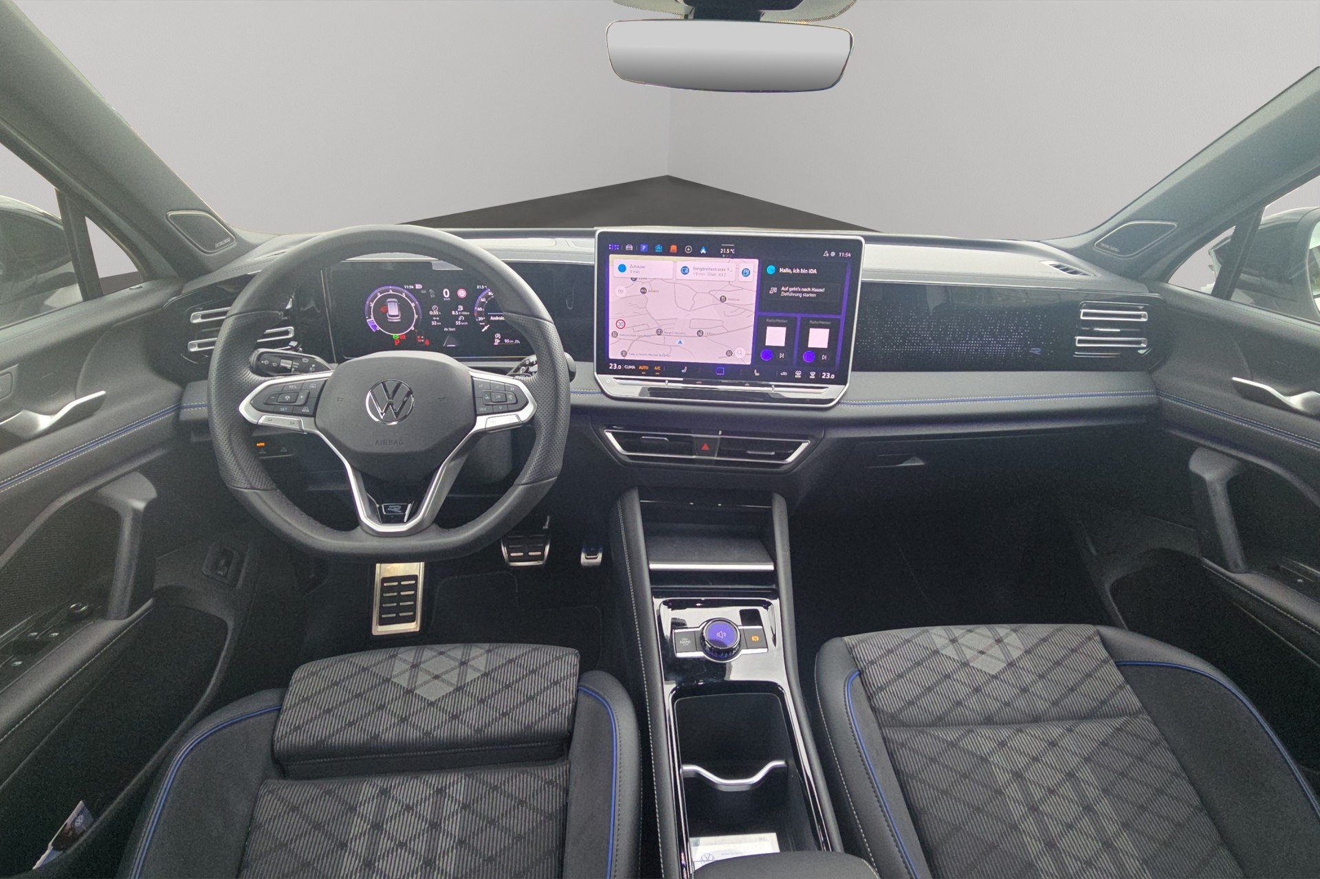 VW Tiguan 2.0 TSI DSG R-Line 4Motion-image-6