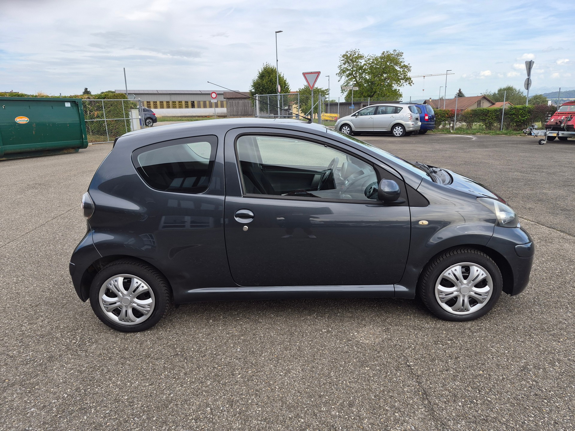 TOYOTA Aygo 1.0 Linea Luna-image-2