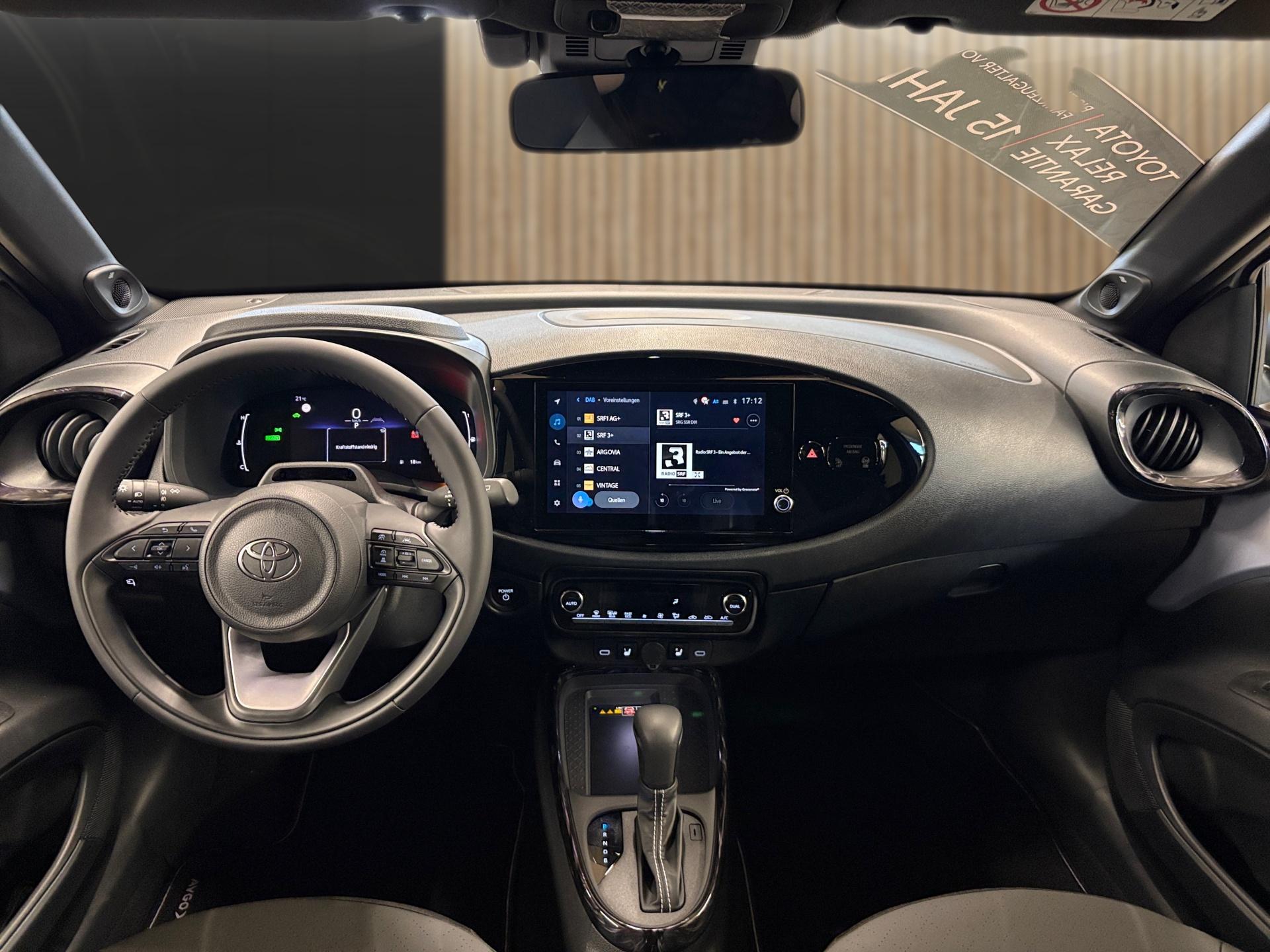 TOYOTA Aygo X 1.5 VVT-i HSD Style-image-12