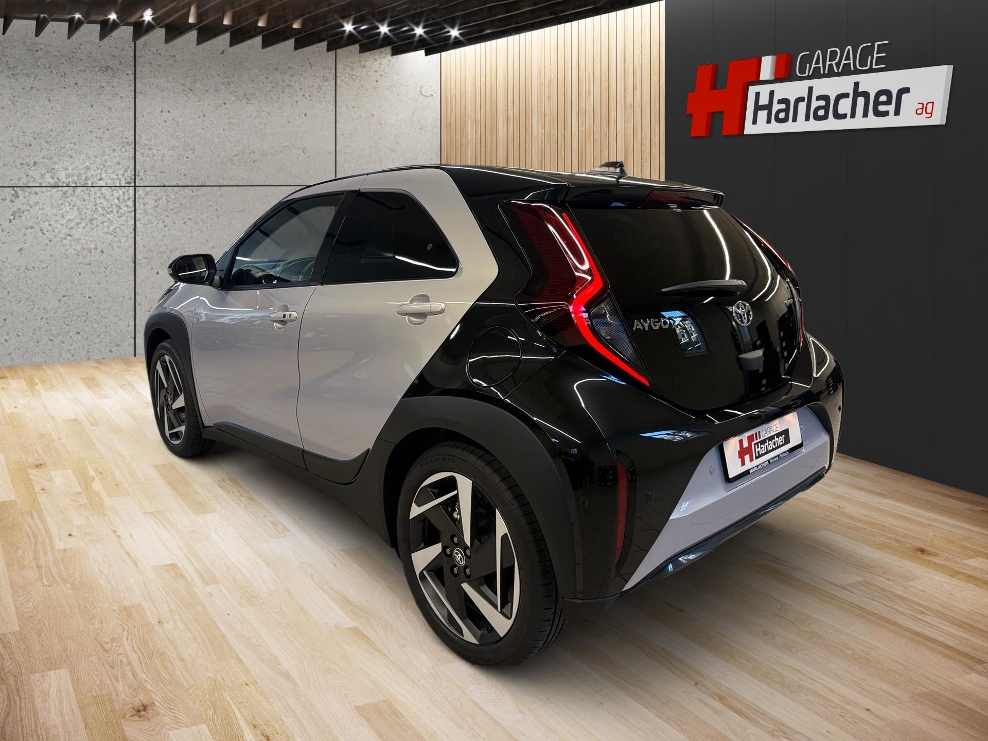 TOYOTA Aygo X 1.5 VVT-i HSD Style-image-6