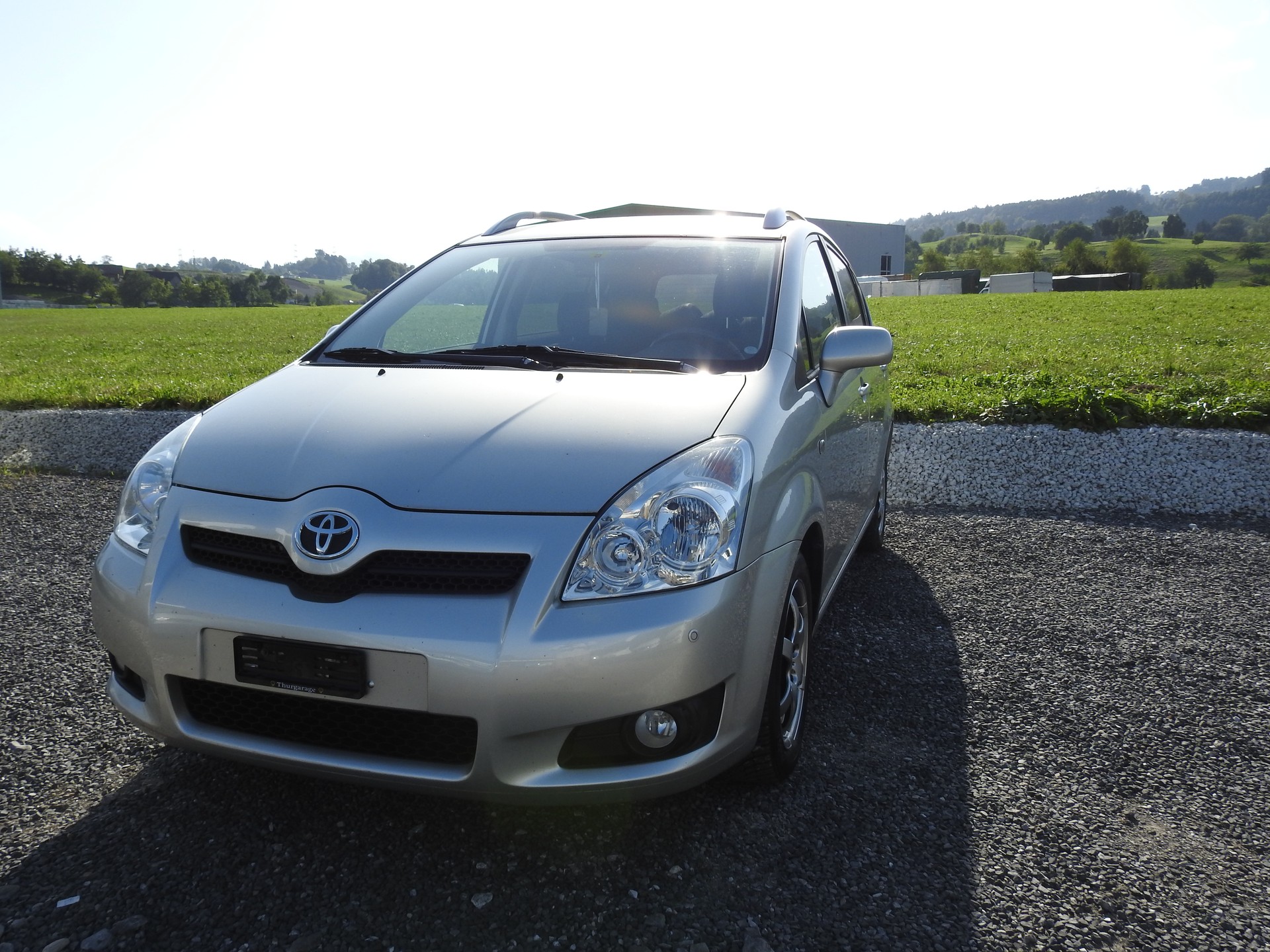 TOYOTA Corolla Verso 1.8 Linea Luna-image-0