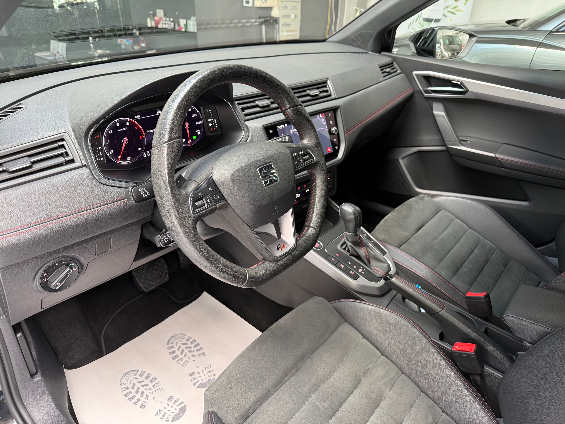 SEAT Arona 1.0 TSI Eco Hola FR DSG-image-10