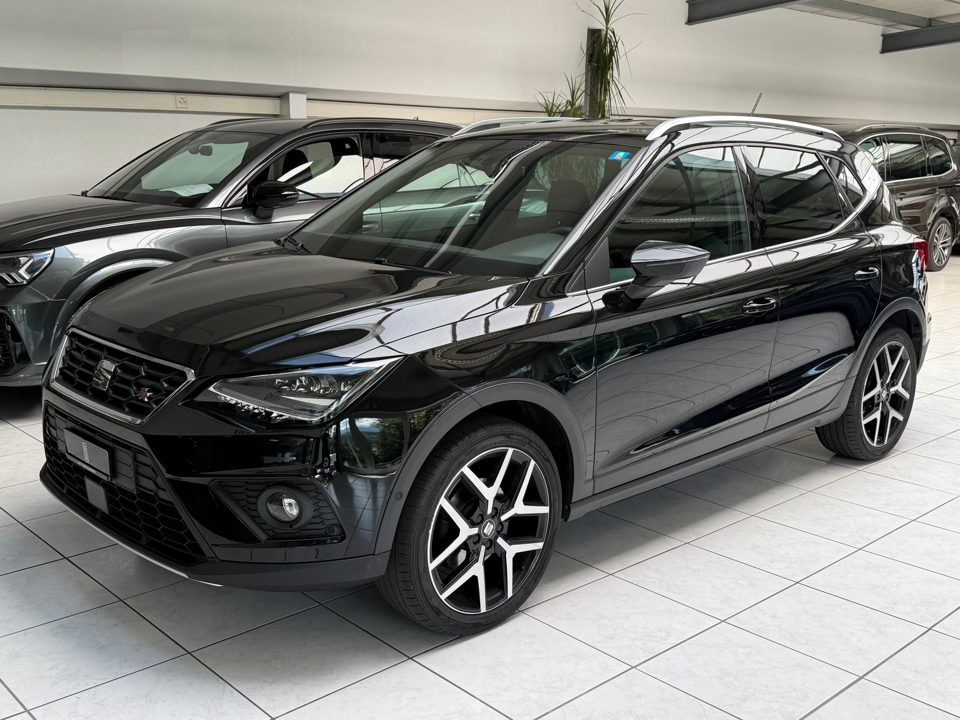SEAT Arona 1.0 TSI Eco Hola FR DSG-image-0