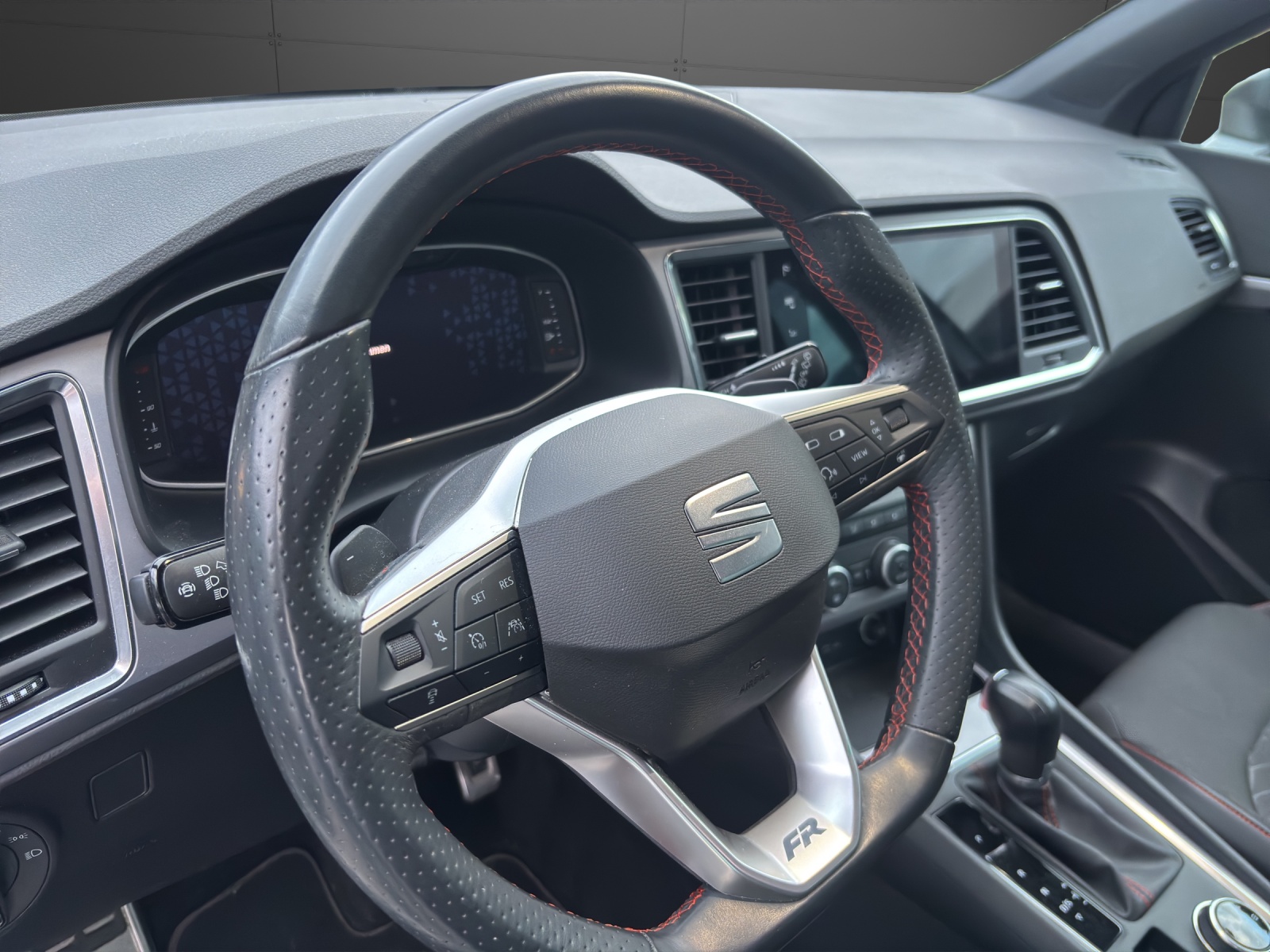 SEAT Ateca 2.0 TDI CR Hola FR DSG 4Drive-image-4