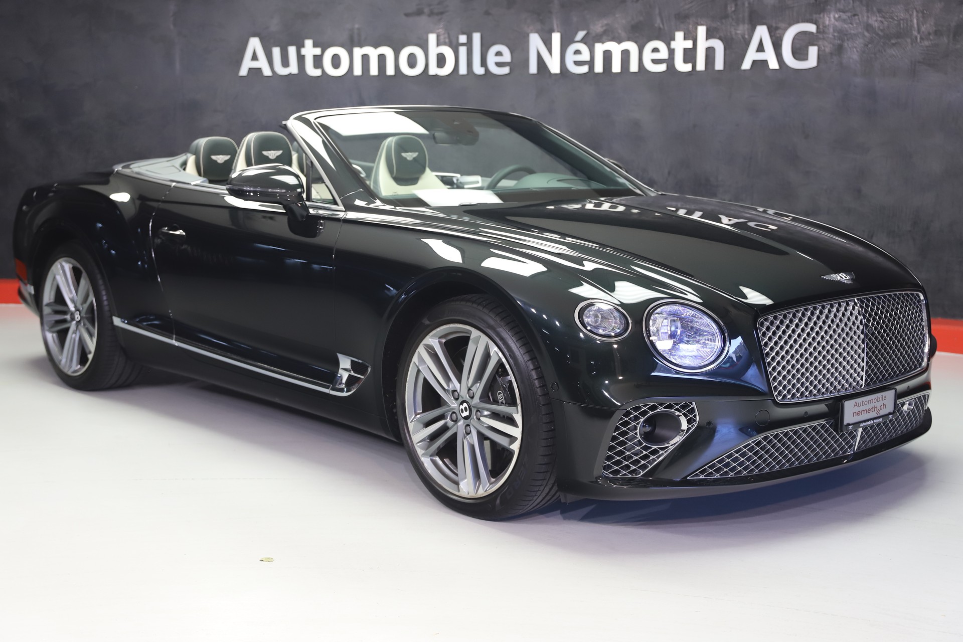 BENTLEY Continental GTC 4.0 V8-image-0