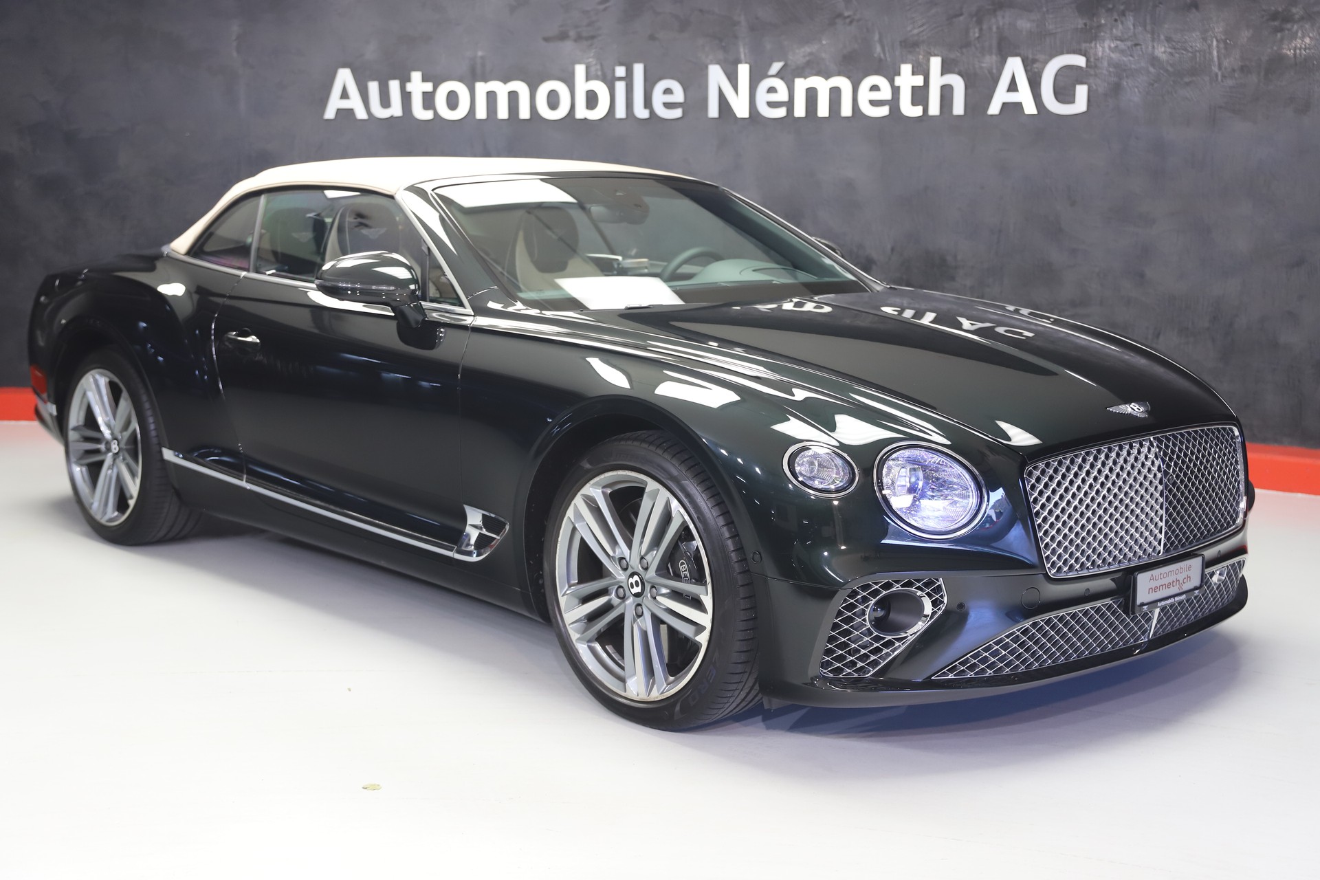 BENTLEY Continental GTC 4.0 V8-image-1