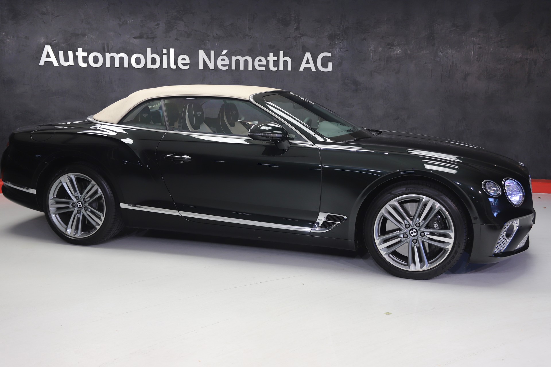 BENTLEY Continental GTC 4.0 V8-image-2