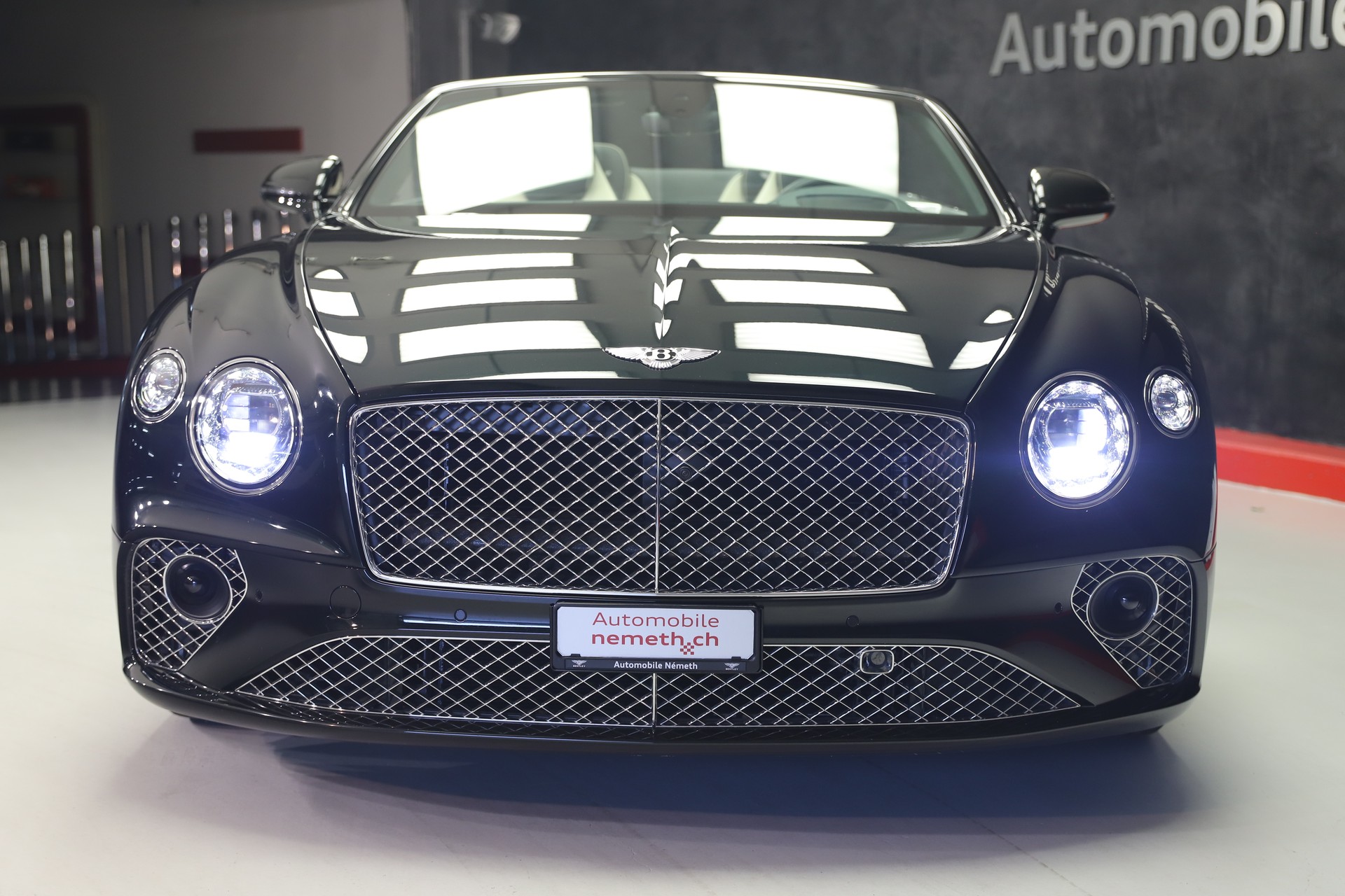 BENTLEY Continental GTC 4.0 V8-image-5