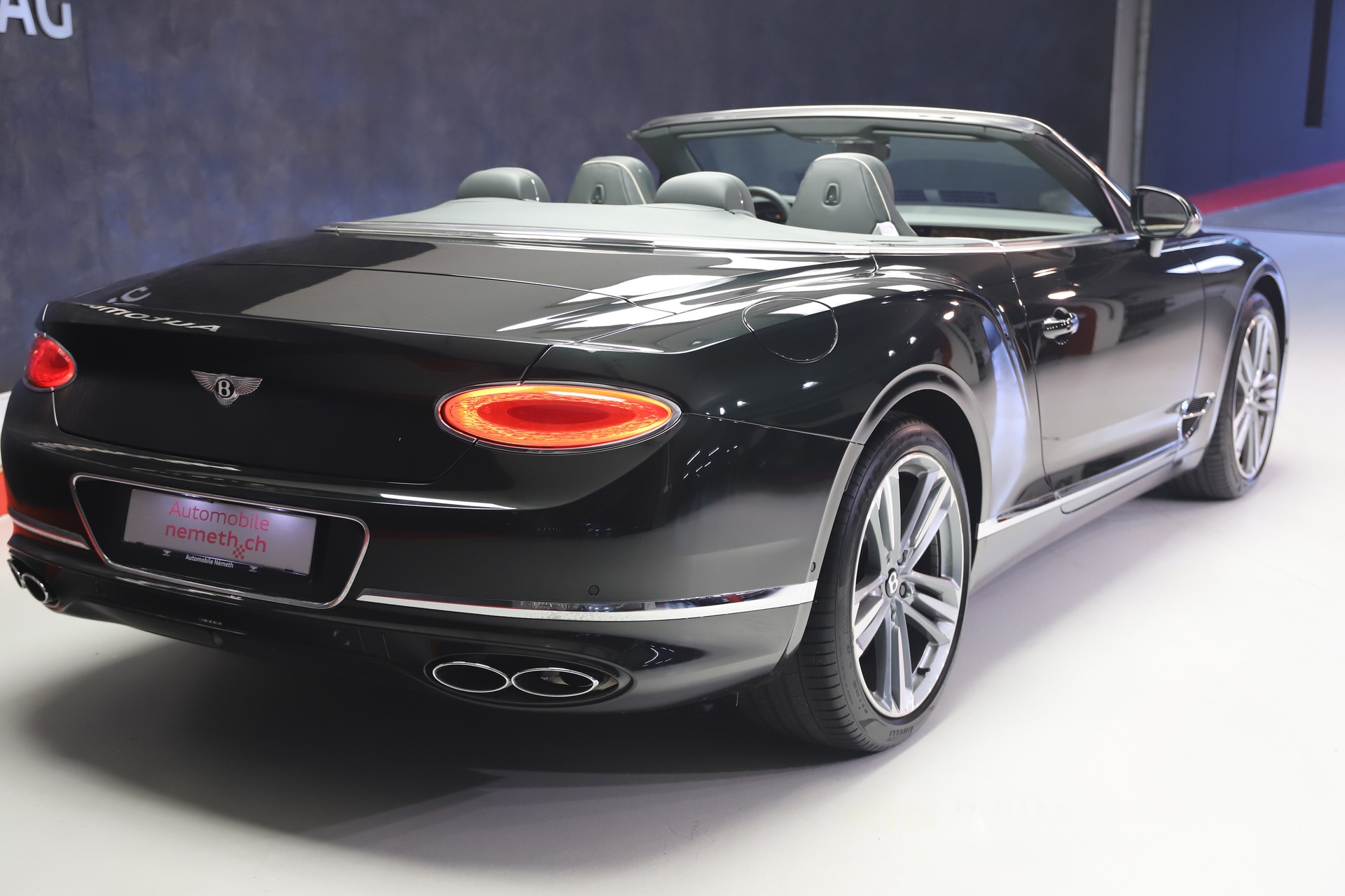 BENTLEY Continental GTC 4.0 V8-image-6