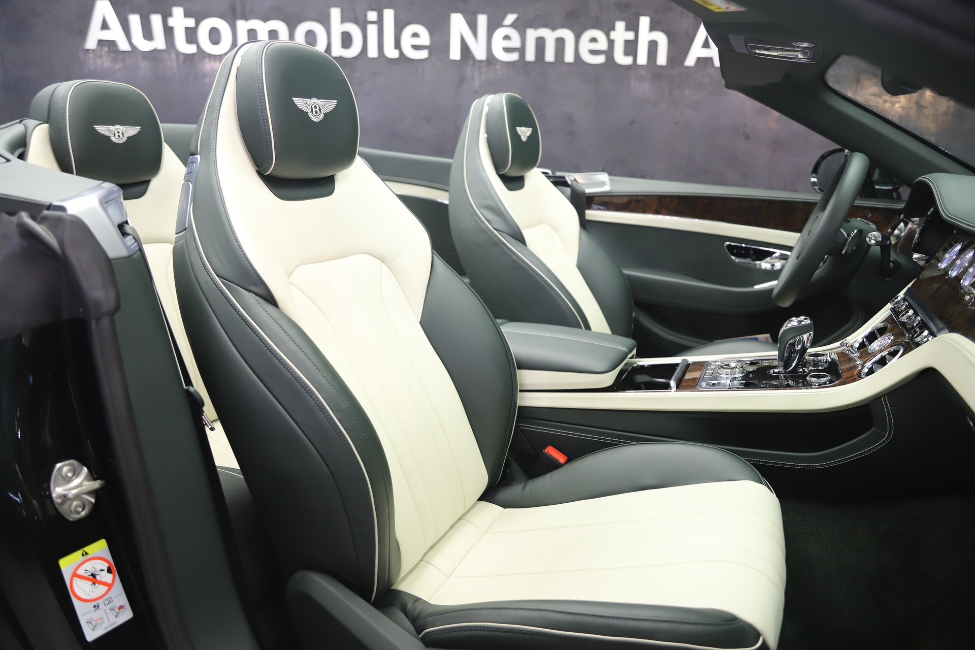 BENTLEY Continental GTC 4.0 V8-image-11