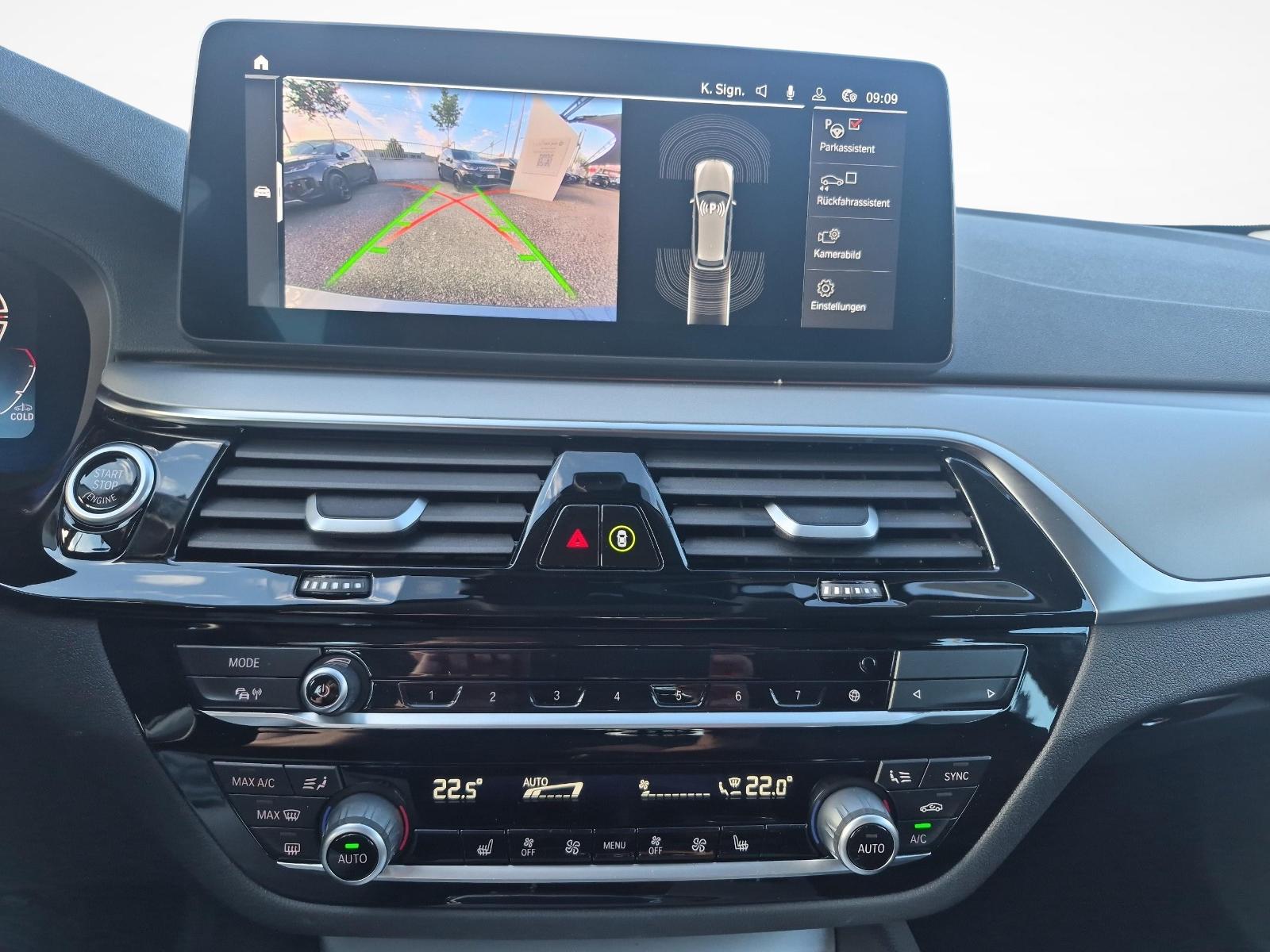 BMW 520d xDrive Touring-image-14