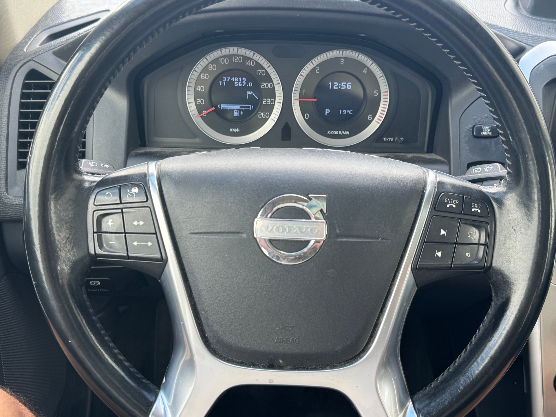 VOLVO XC60 D5 AWD Summum Geartronic-image-12