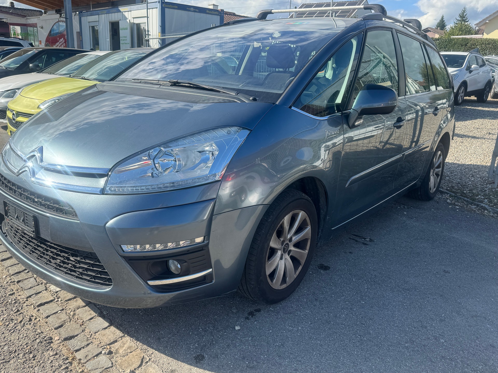 CITROEN Grand C4 Picasso 1.6 HDI 16V Attraction-image-1