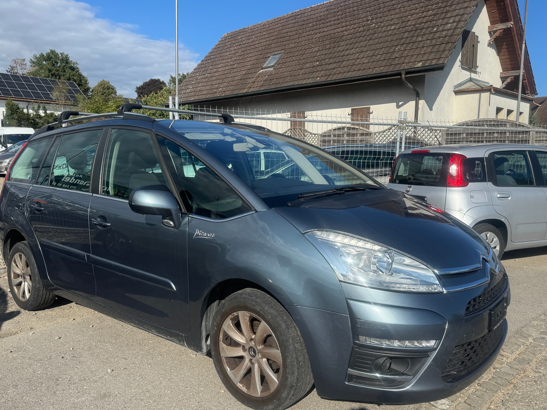 CITROEN Grand C4 Picasso 1.6 HDI 16V Attraction-image-2