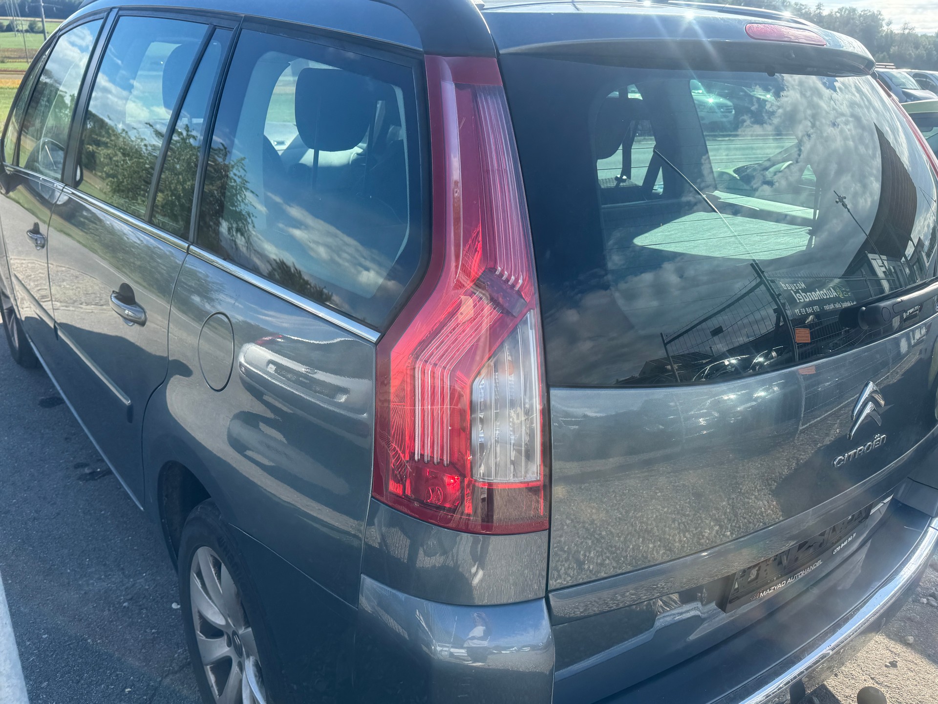 CITROEN Grand C4 Picasso 1.6 HDI 16V Attraction-image-4