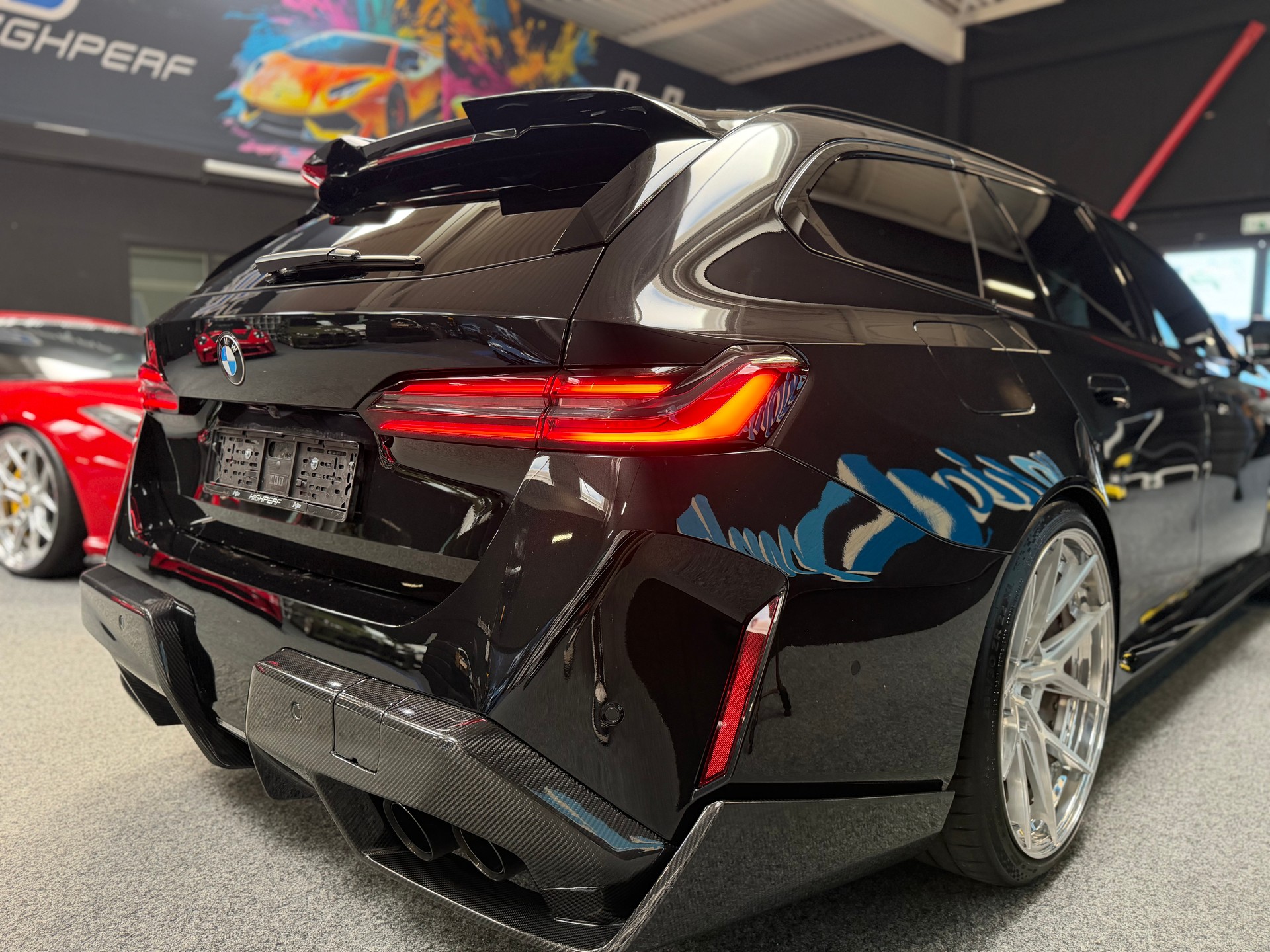 BMW M5 xDrive Touring-image-6