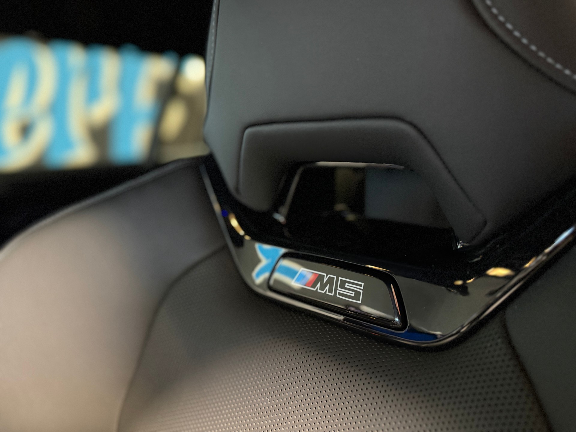 BMW M5 xDrive Touring-image-13