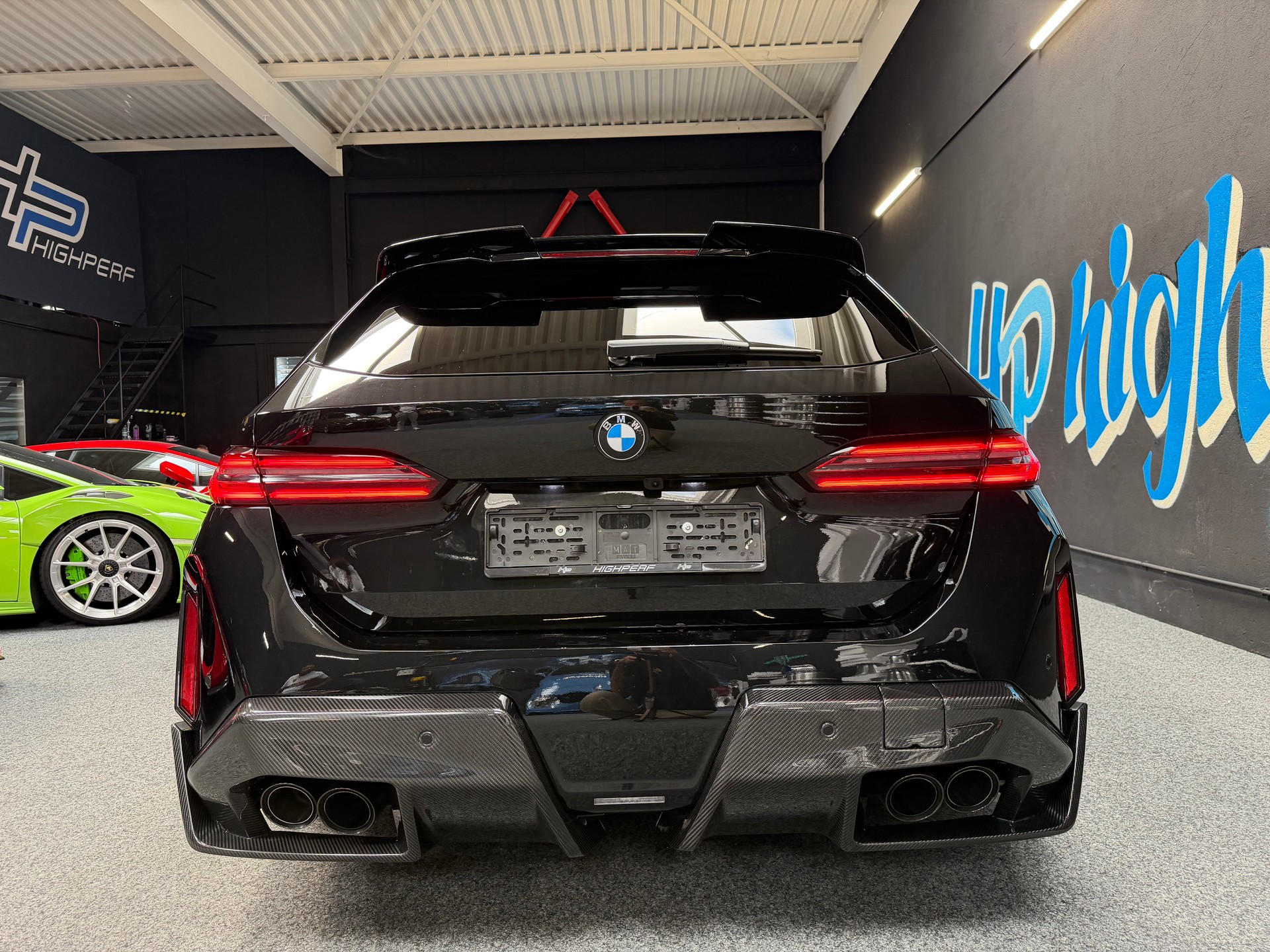 BMW M5 xDrive Touring-image-3