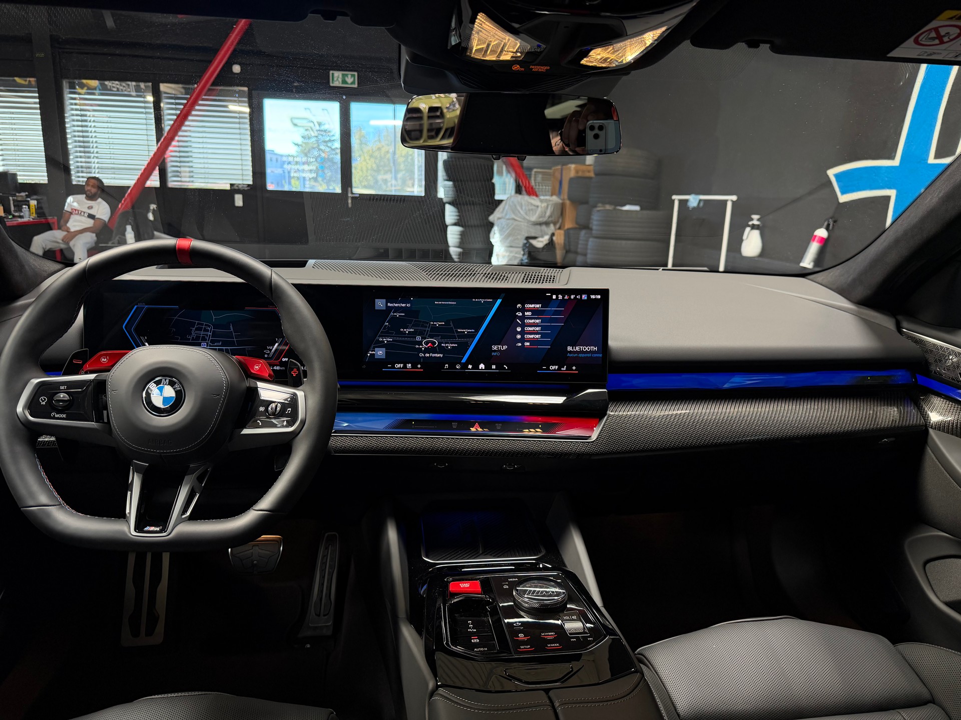 BMW M5 xDrive Touring-image-11