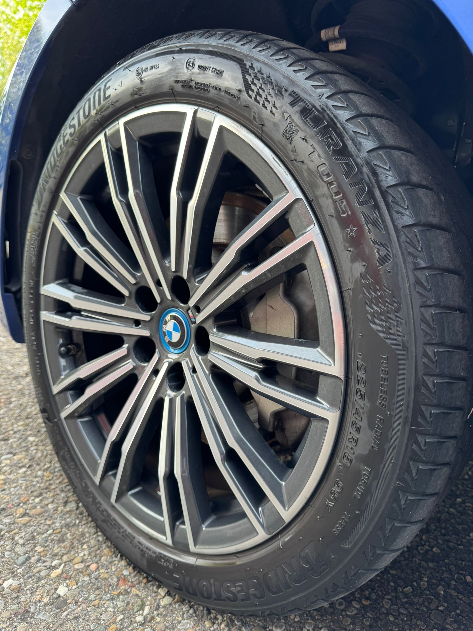 BMW 330e xDrive M Sport Steptronic-image-13