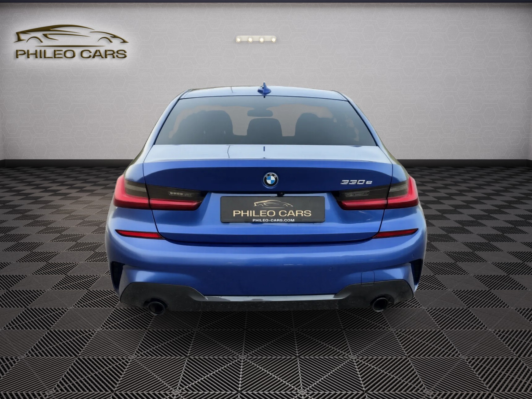 BMW 330e xDrive M Sport Steptronic-image-7