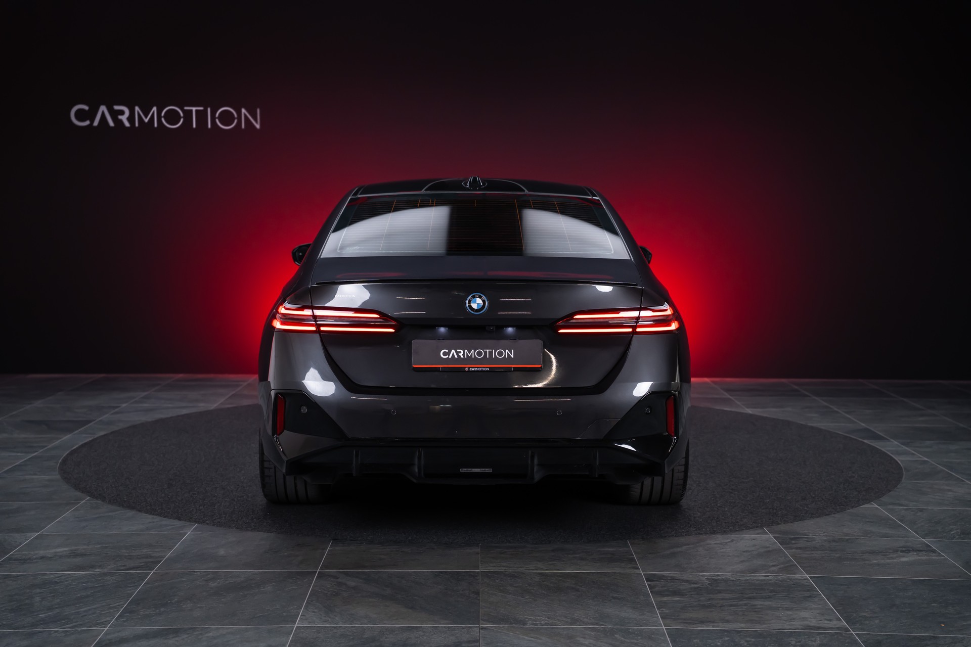 BMW i5 M60 xDrive M Sport Pro / CH-Fahrzeug /Iconic Glow / Panorama-Glasdach-image-5