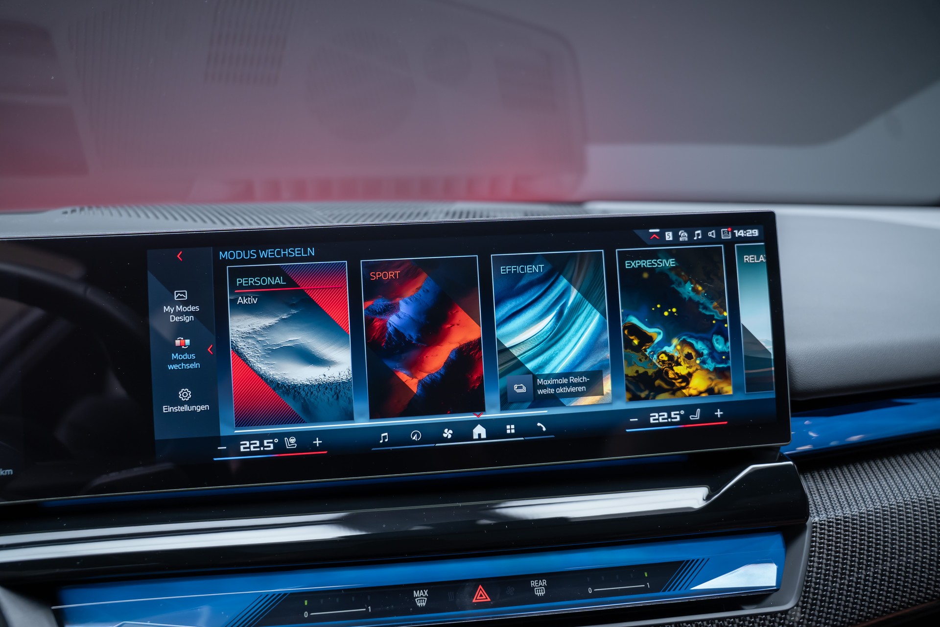 BMW i5 M60 xDrive M Sport Pro / CH-Fahrzeug /Iconic Glow / Panorama-Glasdach-image-41